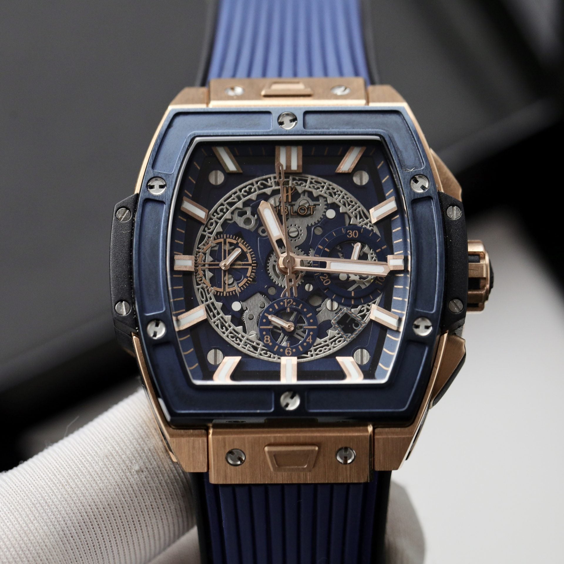 Hublot Watch Spirit Of Big Bang King Gold Bezel Ceramic Blue 42mm - Image 4