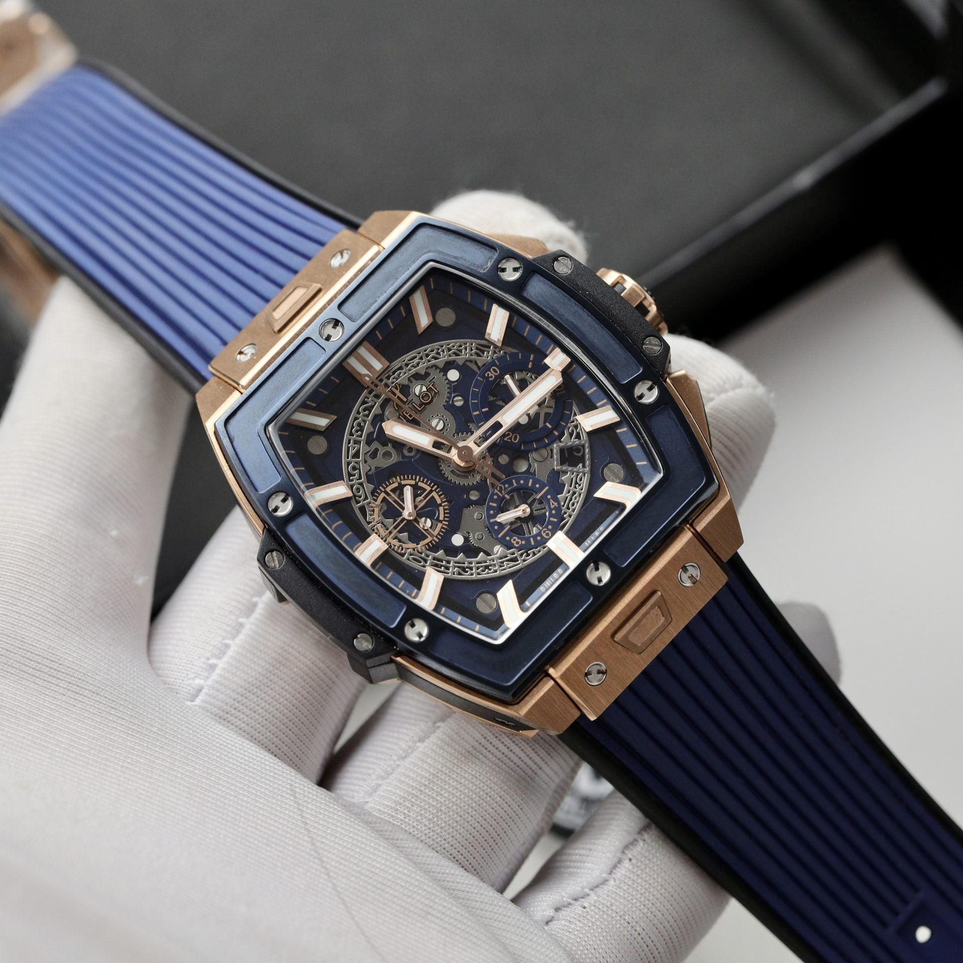 Hublot Watch Spirit Of Big Bang King Gold Bezel Ceramic Blue 42mm - Image 3