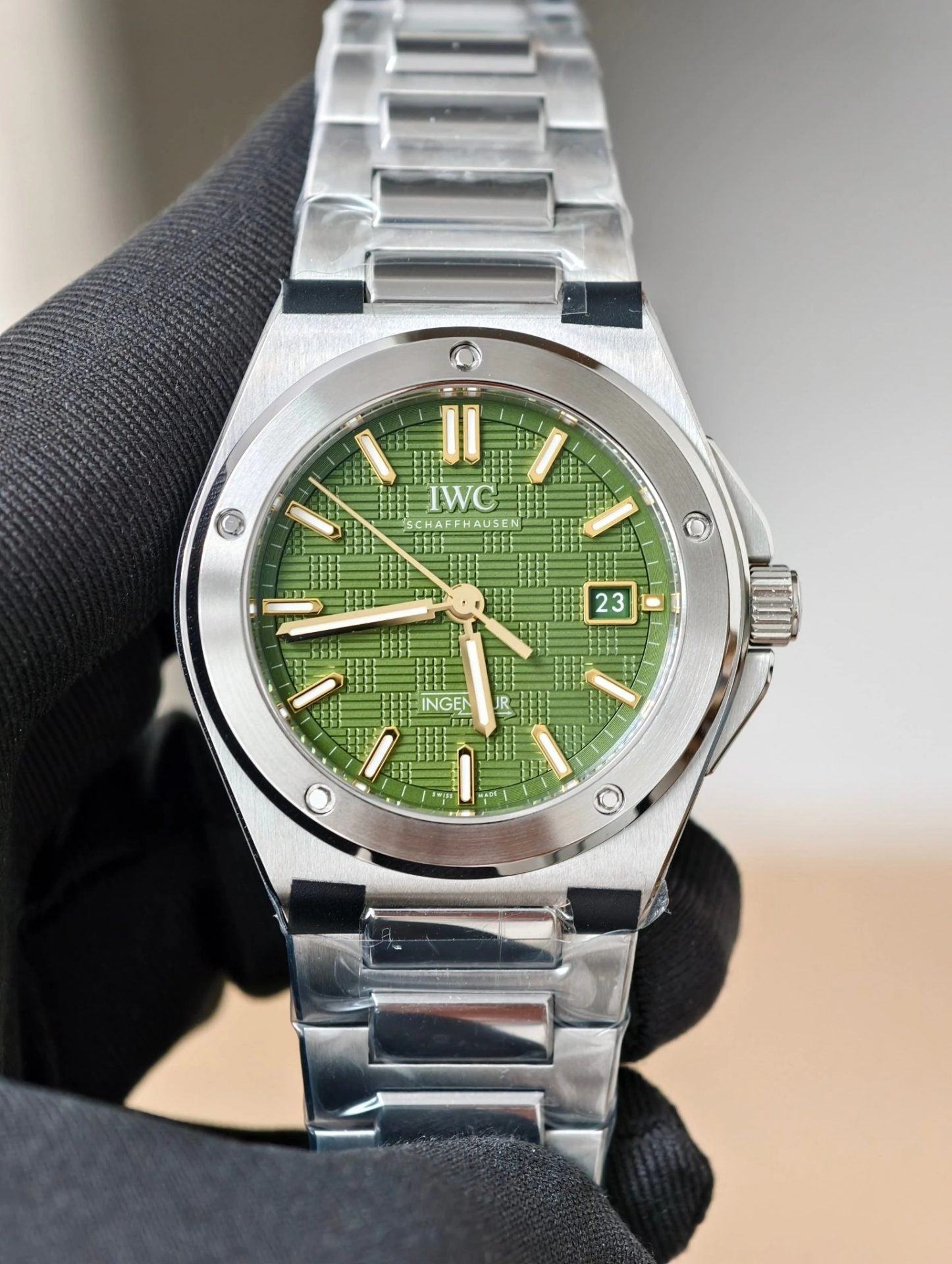 IWC Ingenieur Watch Green Dial Automatic Movement 40mm
