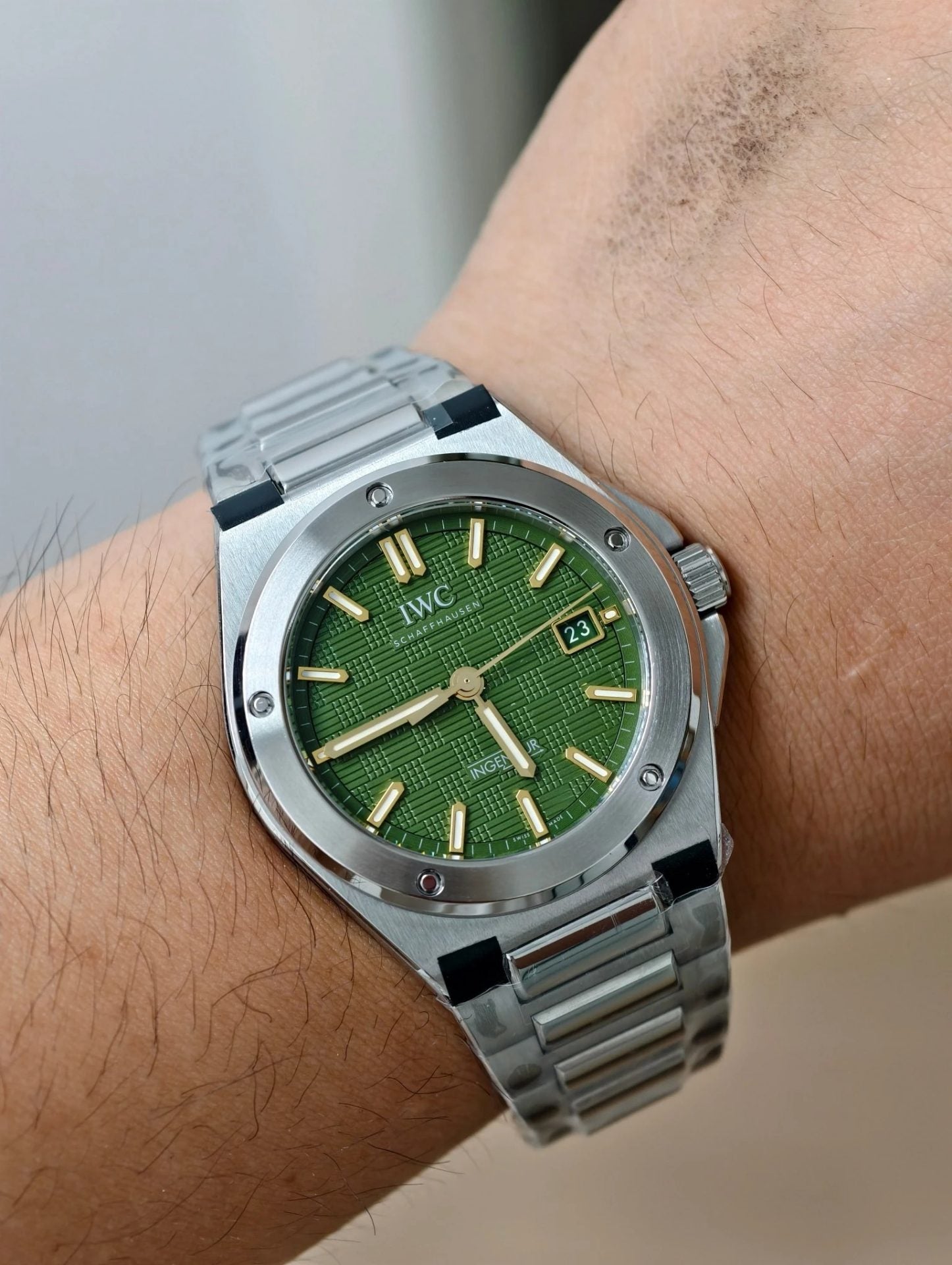 IWC Ingenieur Watch Green Dial Automatic Movement 40mm - Image 8