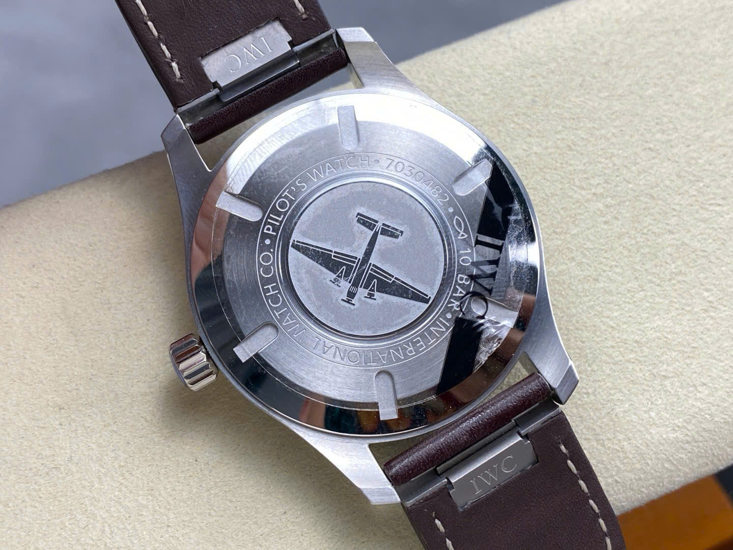 IWC Schaffhausen Pilot’s Mark XX Green Dial Watch 40mm - Image 7