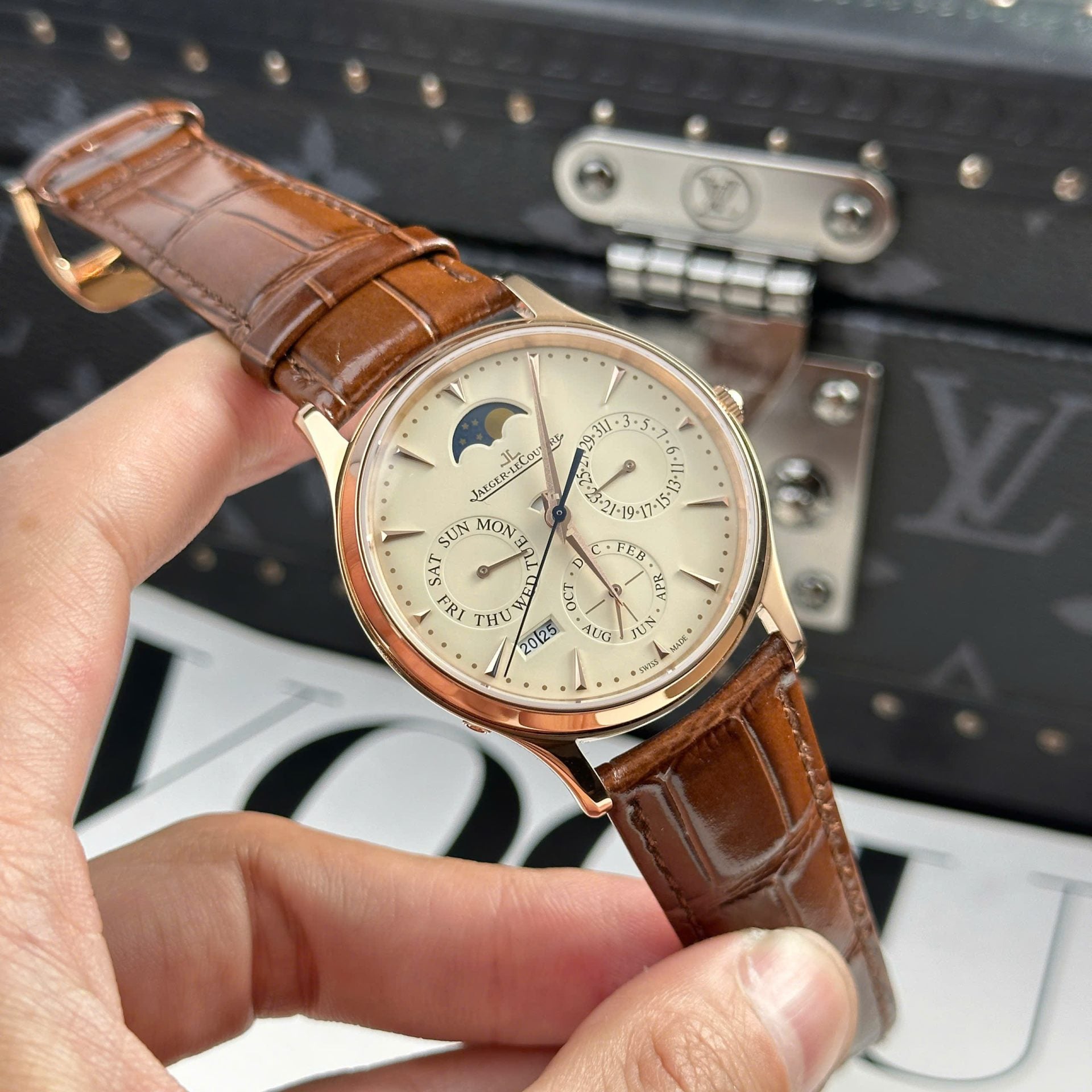 Jaeger LeCoultre Watch Ultrathin Perpetual Calendar Leather Strap 39mm - Image 4