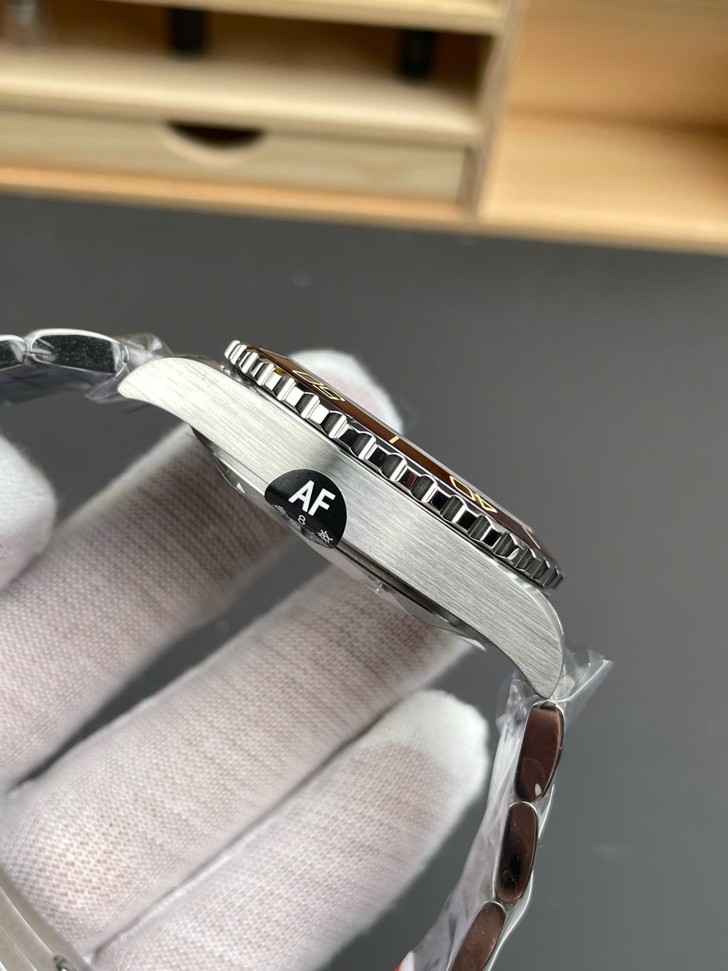 Longines HydroConquest Watch Brown Dial 41mm - Image 6