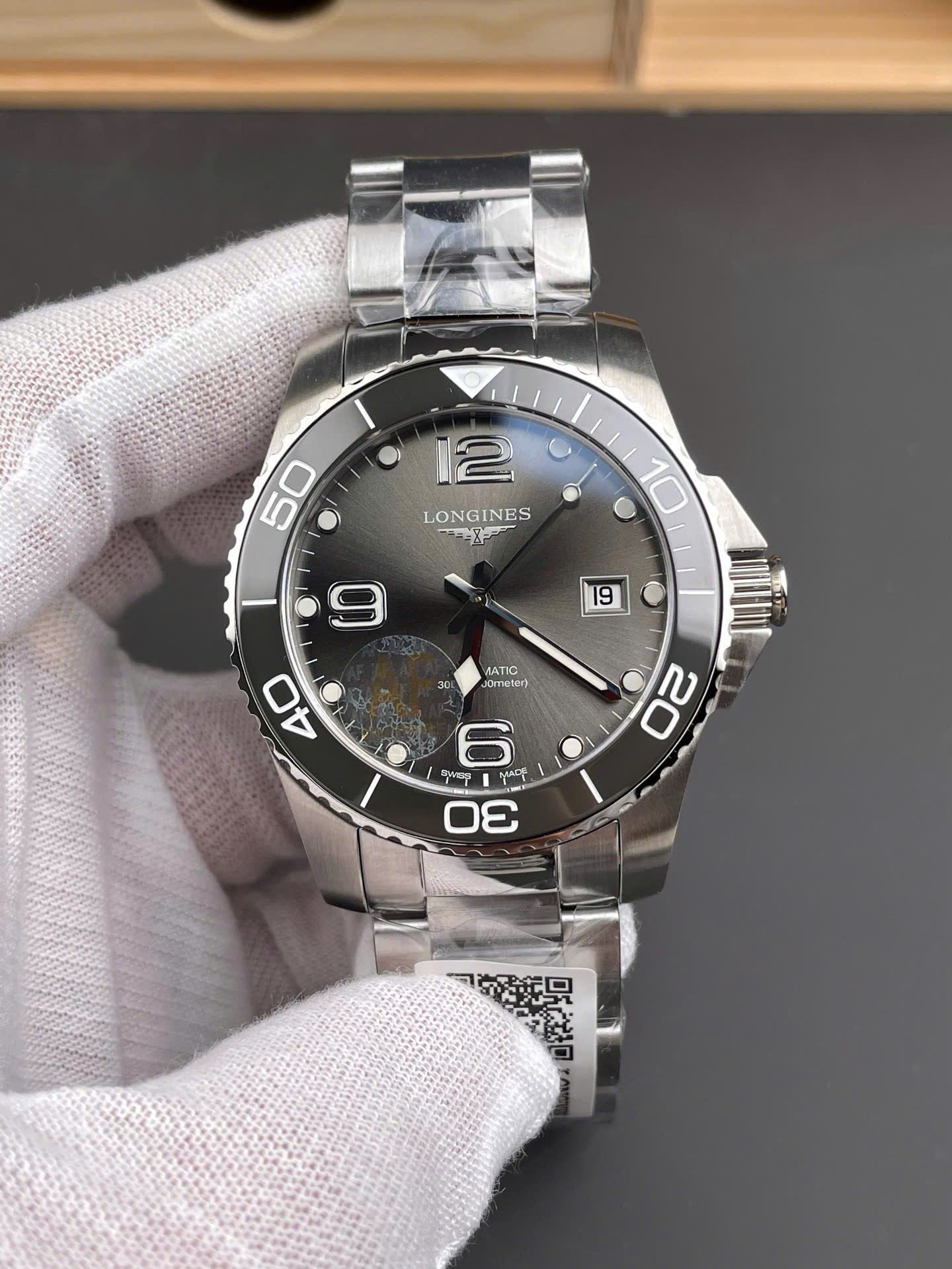 Longines Watch HydroConquest Gray Dial Automatic Swiss Movement 43mm