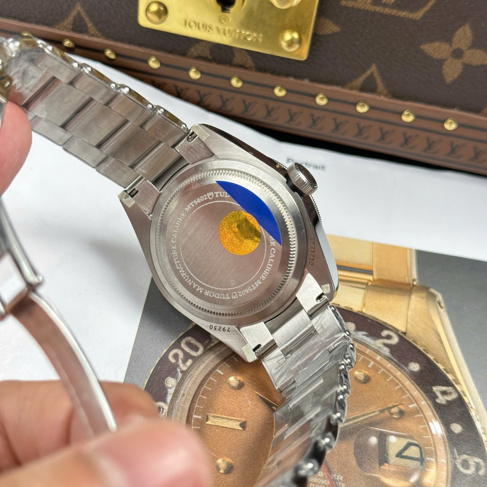 Tudor Black Bay Steel M79730 Watch Black Dial 41mm - Image 10