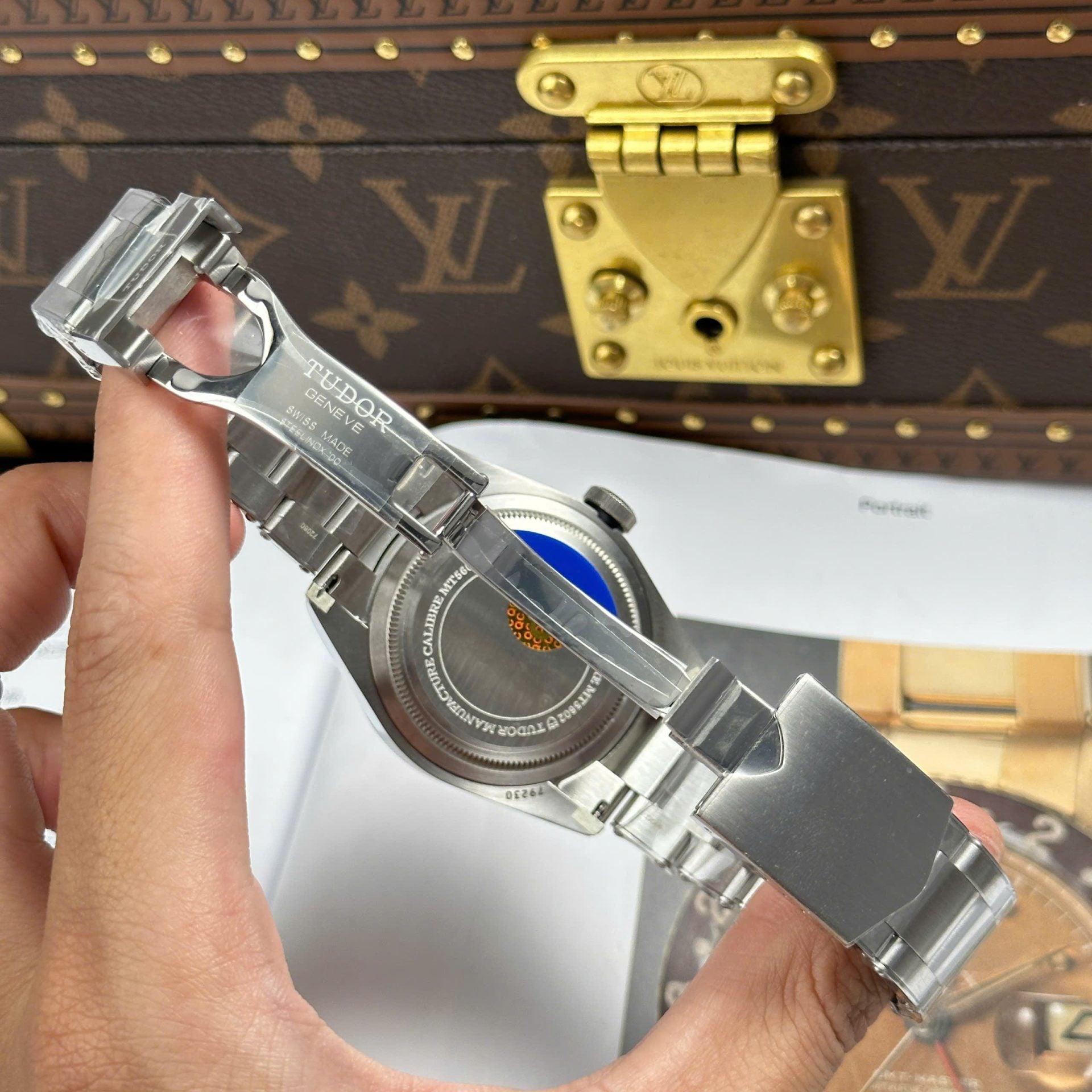 Tudor Black Bay Steel M79730 Watch Black Dial 41mm - Image 12