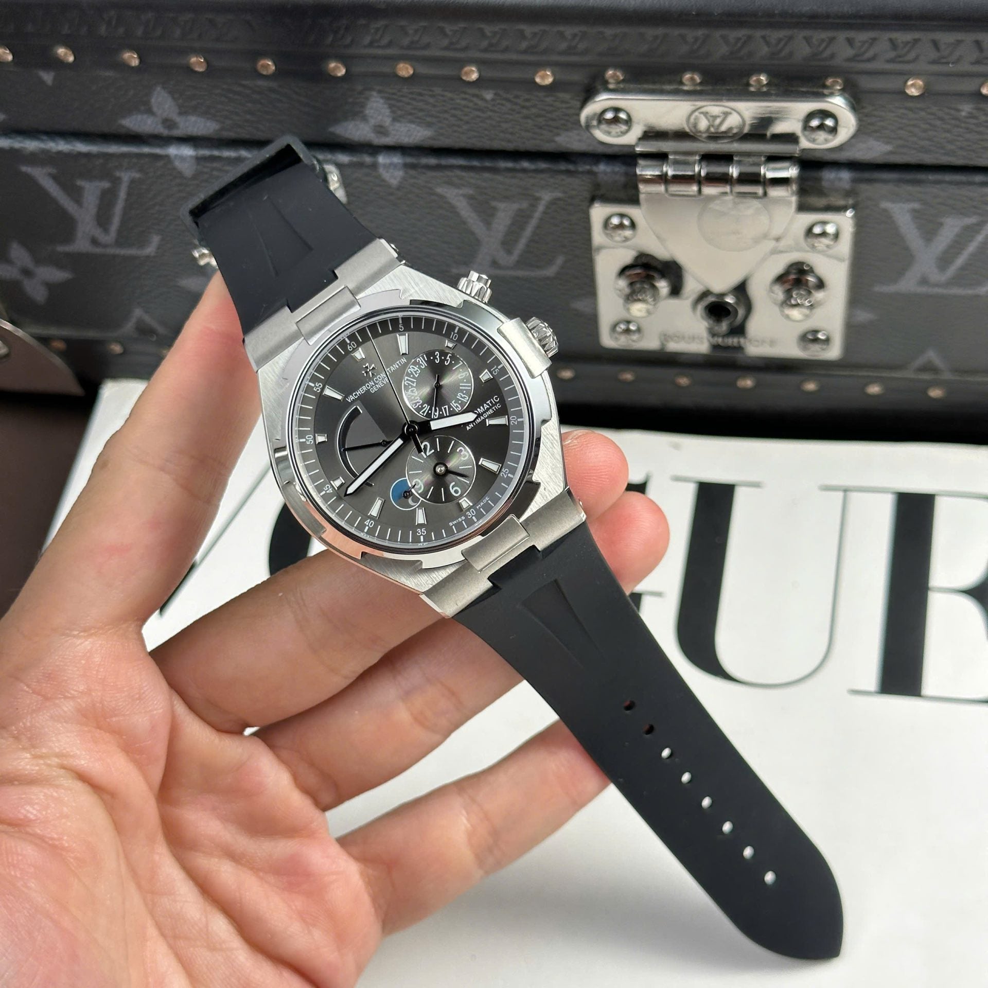 Vacheron Constantin Watch Overseas Dual Time 47450 Gray 42mm - Image 2