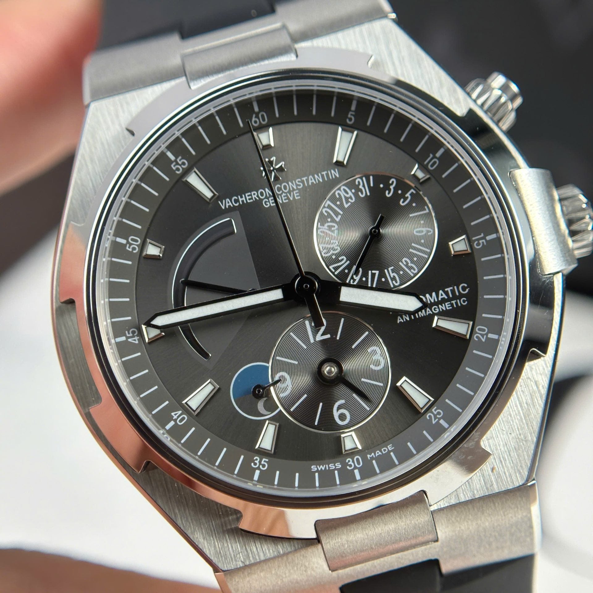 Vacheron Constantin Watch Overseas Dual Time 47450 Gray 42mm - Image 3