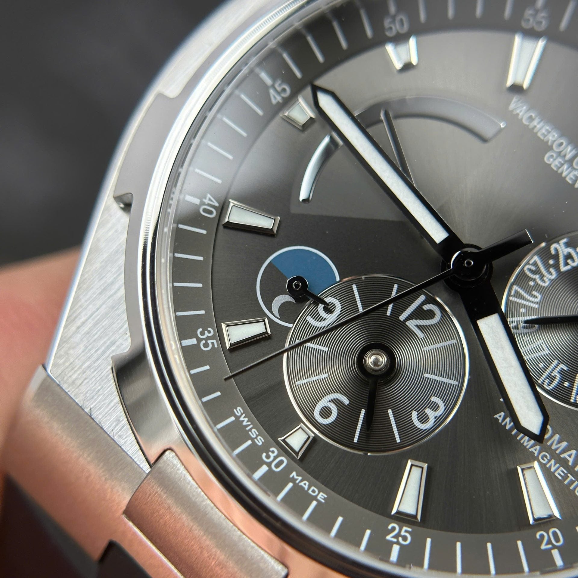 Vacheron Constantin Watch Overseas Dual Time 47450 Gray 42mm - Image 5