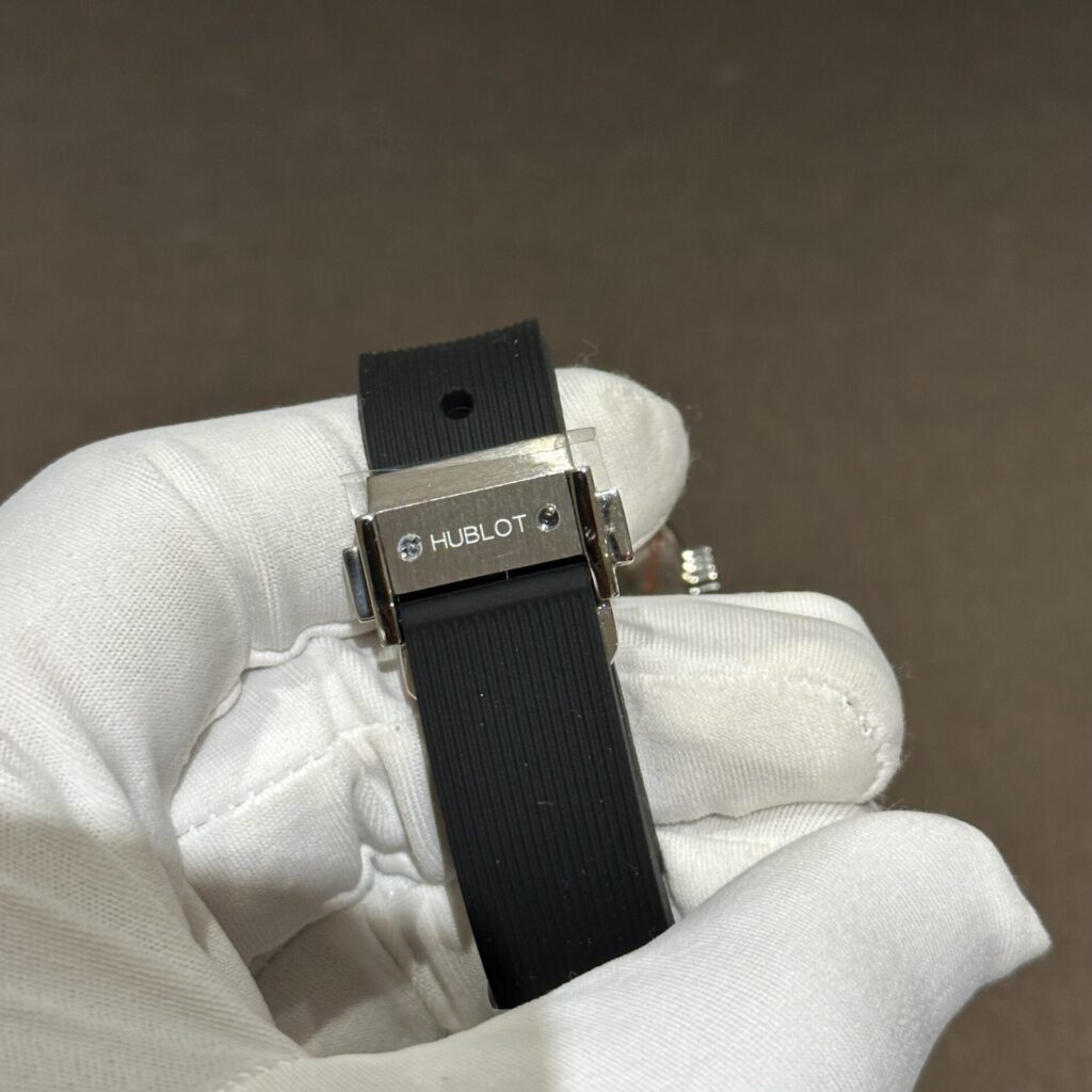 Đồng Hồ Nữ Hublot Đính Kim Cương Moissanite Máy Pin 33mm (1)