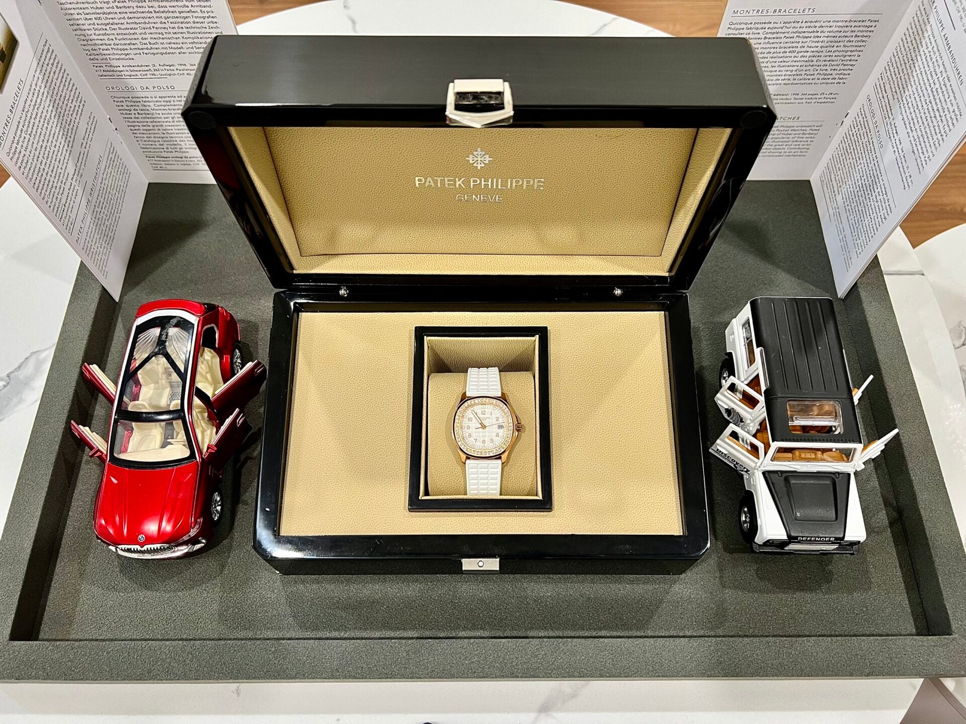 Patek Philippe Aquanaut 5067A Watch White With Stone Bezel 35.6mm - Image 7