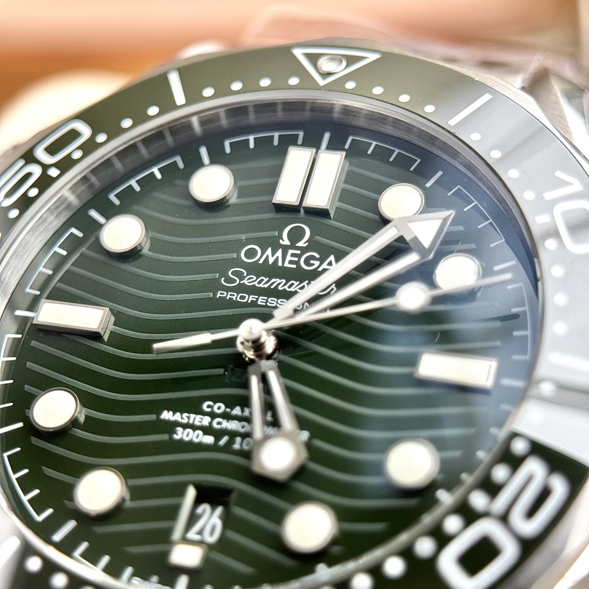 Omega Watch Seamaster Diver 300M Dial Green 42mm - Image 7