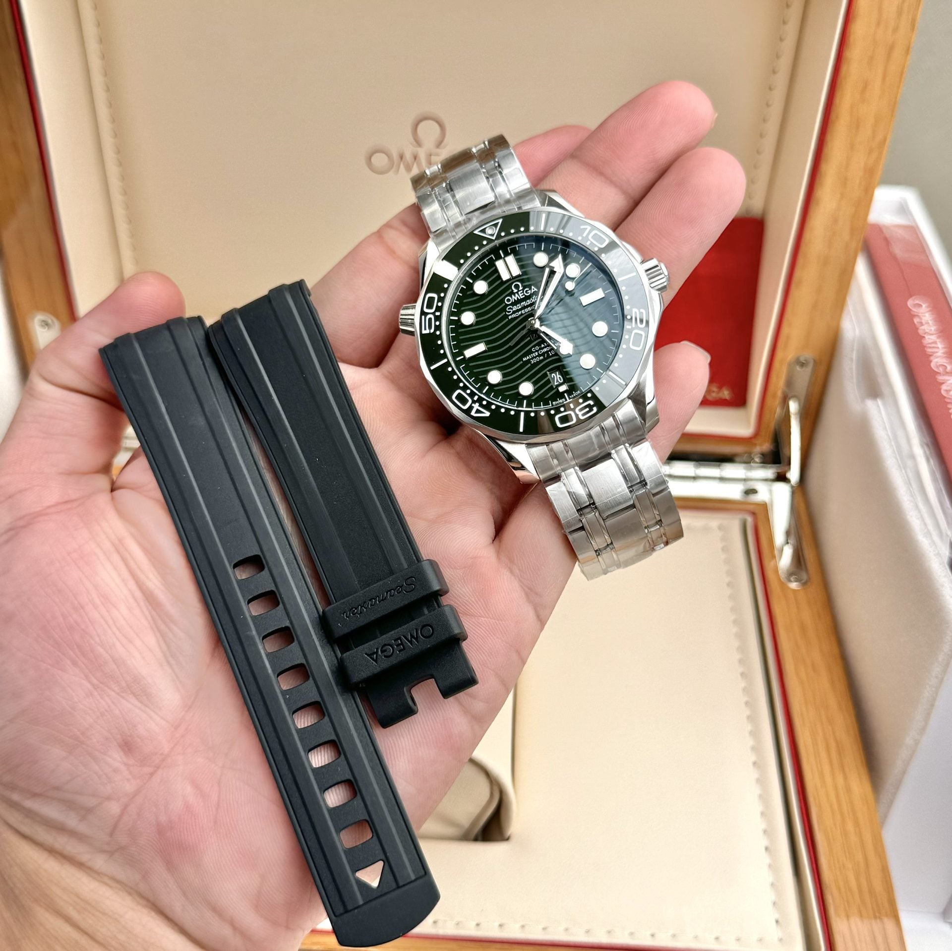 Omega Watch Seamaster Diver 300M Dial Green 42mm