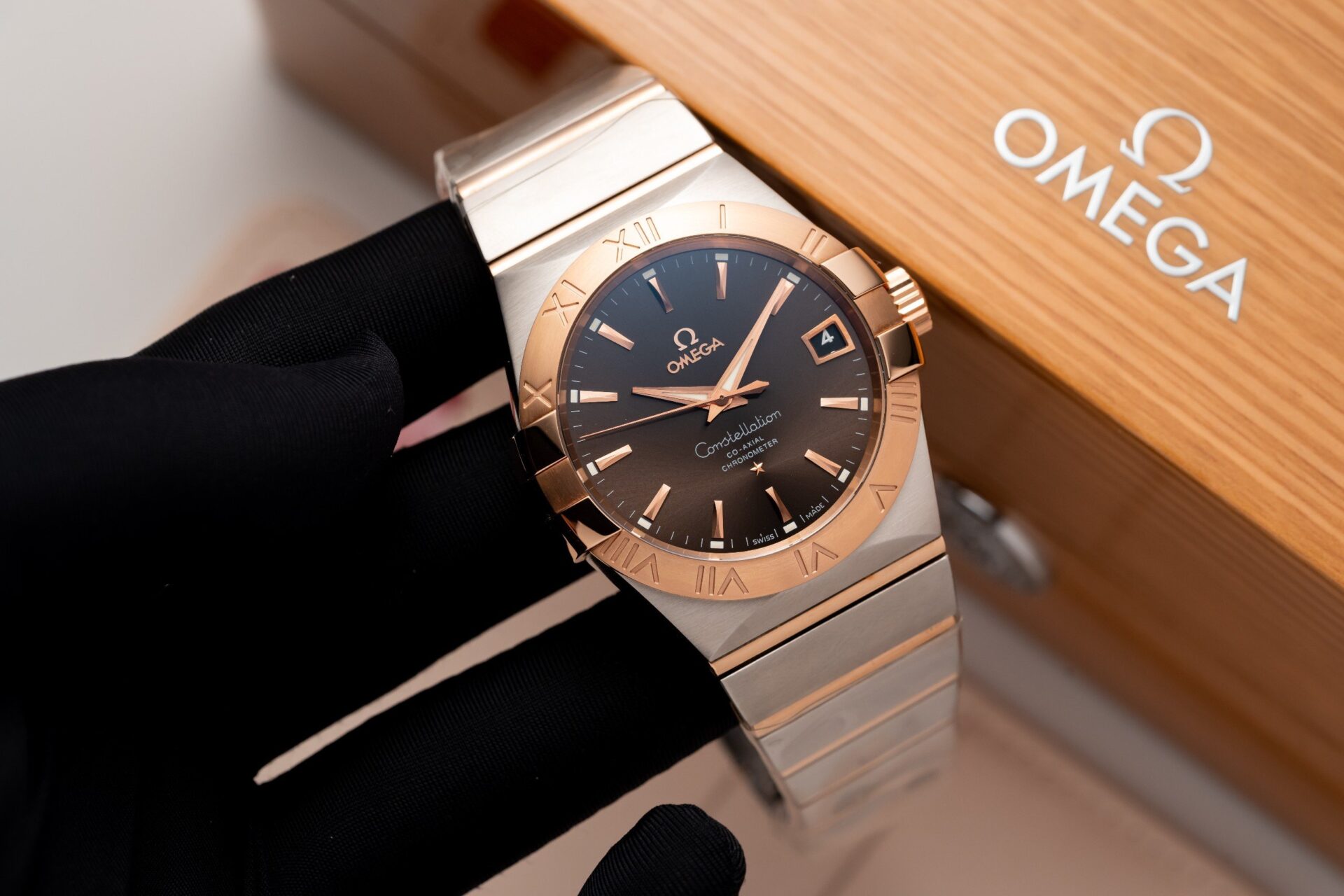 Omega Constellation Brown Dial Watch 38mm - Image 2