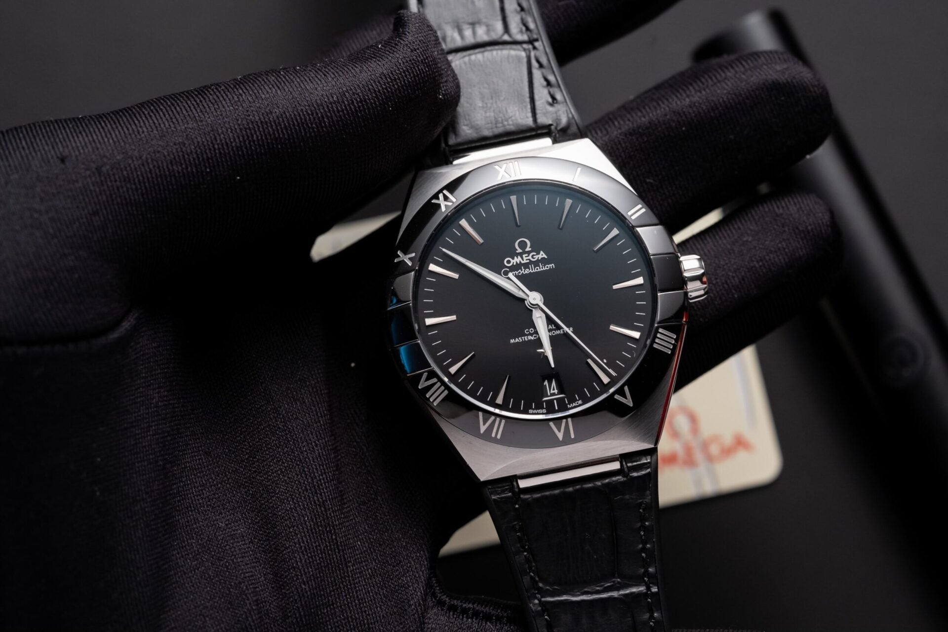 Omega Constellation Watch Black Dial Leather Strap 42mm - Image 2