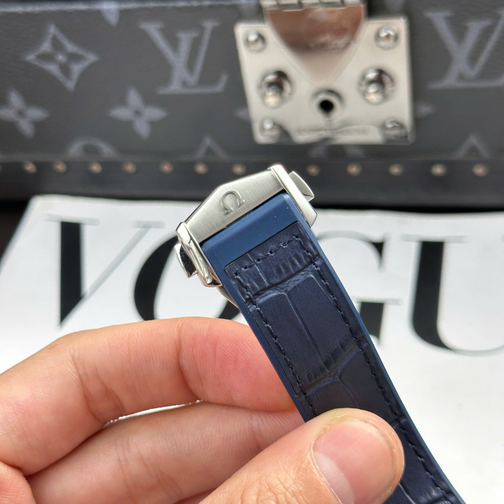 Omega Constellation Watch Bezel Ceramic Blue 41mm - Image 9