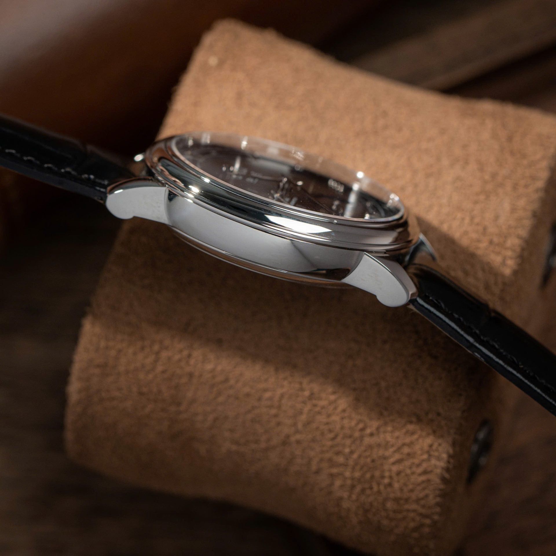 Omega De Ville Prestige Power Reserve Watch Dial Blue Leather Strap 39.5mm - Image 9