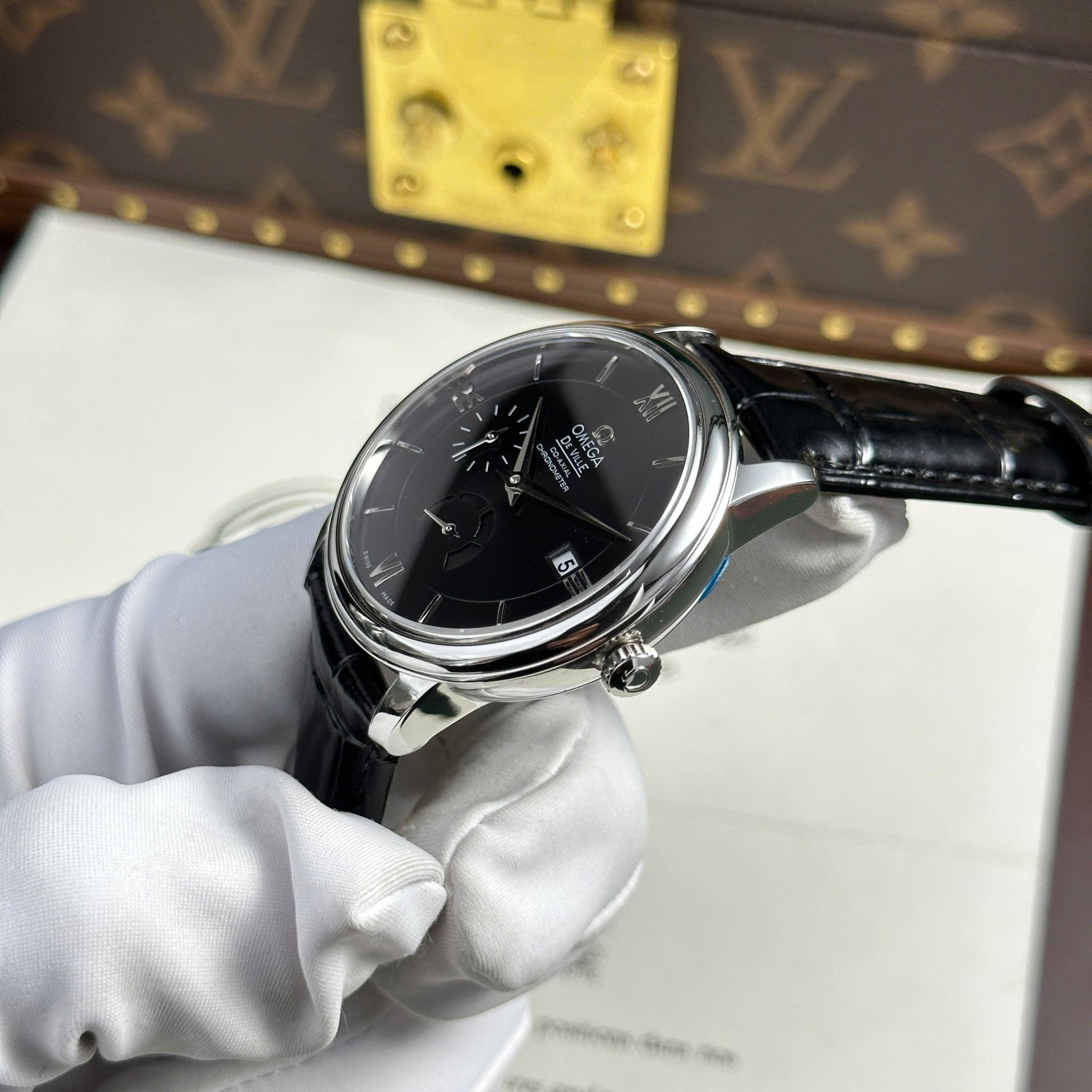 Omega Watch De Ville Prestige Power Reserve Black Dial 39.5mm - Image 4