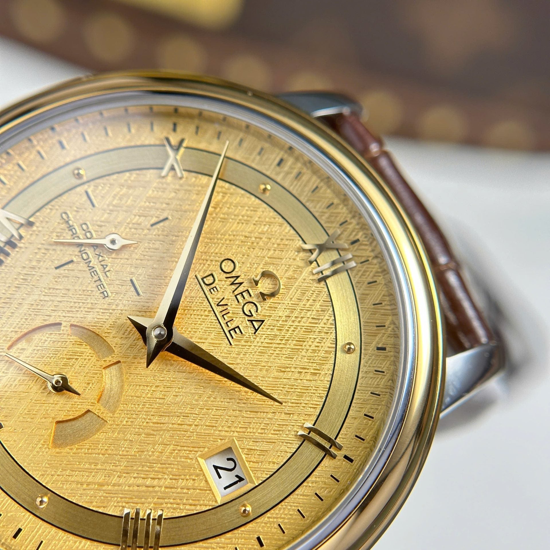 Omega De Ville Prestige Power Reserve Watch Yellow Dial Leather Strap 39.5mm - Image 5
