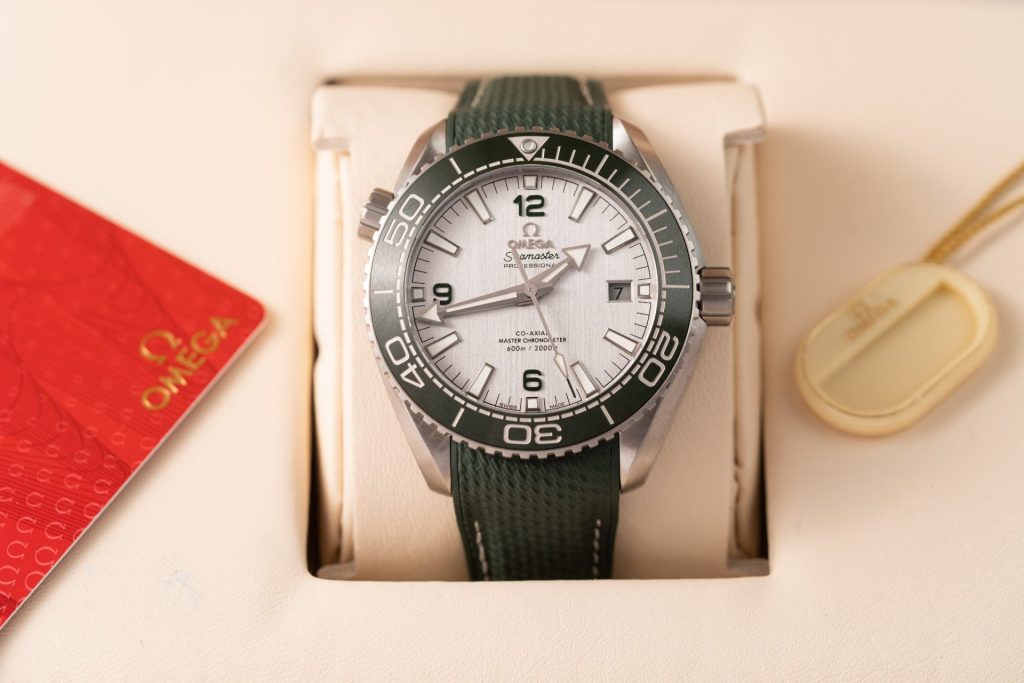 Omega Watch Planet Ocean 600M Dial Gray 43.5mm - Image 2