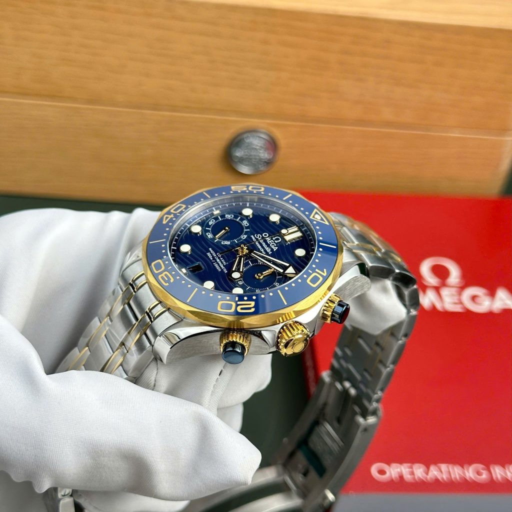 Omega Watch Seamaster Diver 300M Chronograph Dial Blue 44mm - Image 4