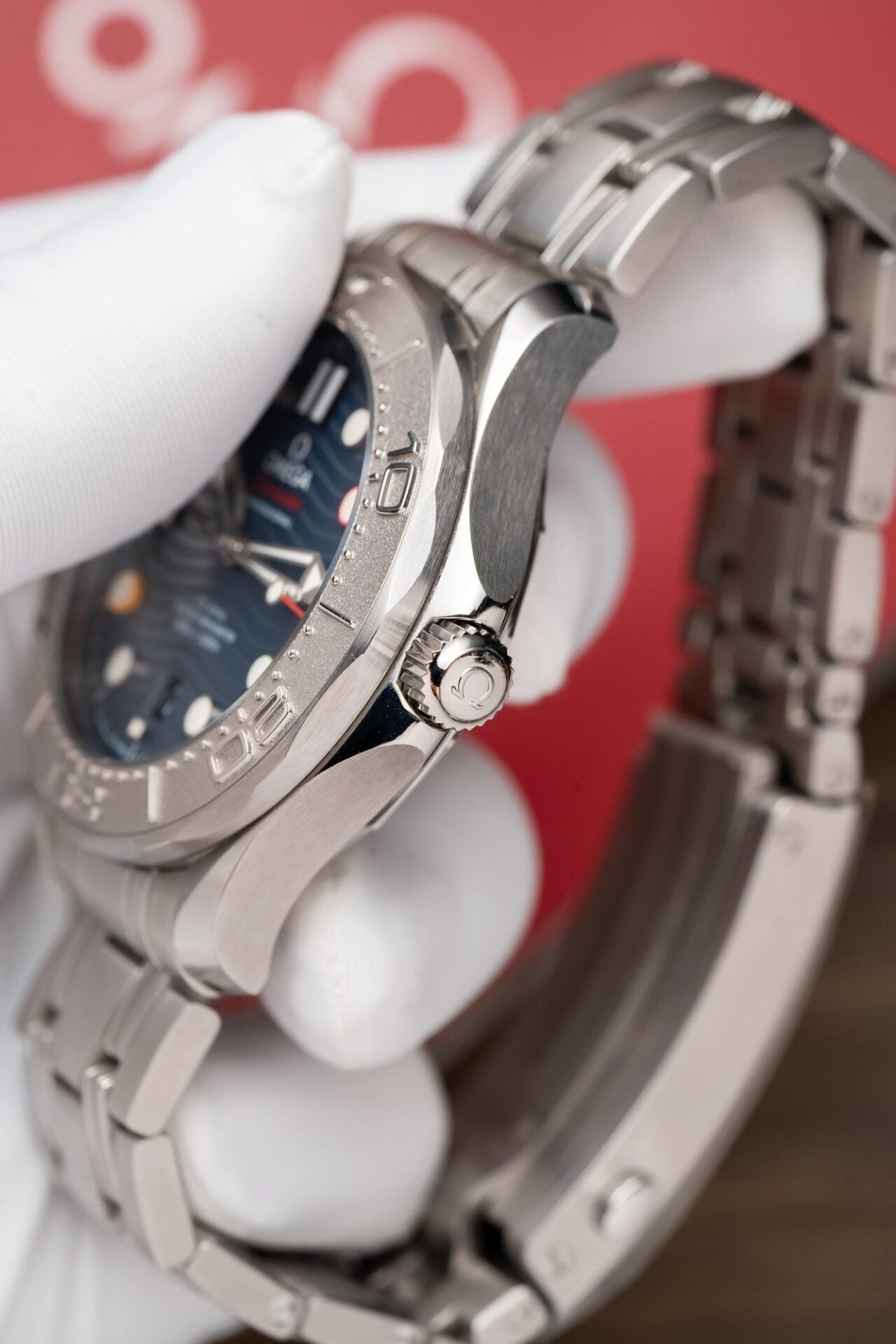 Omega Seamaster 007 Watch Blue Dial 41mm - Image 6