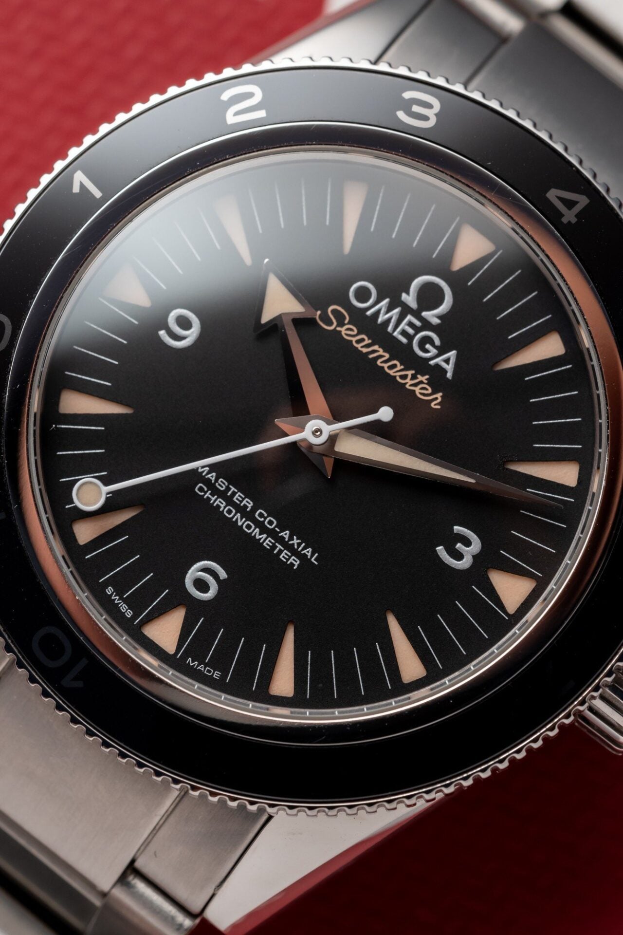 Omega Seamaster 007 Watch Black Dial 41mm - Image 3