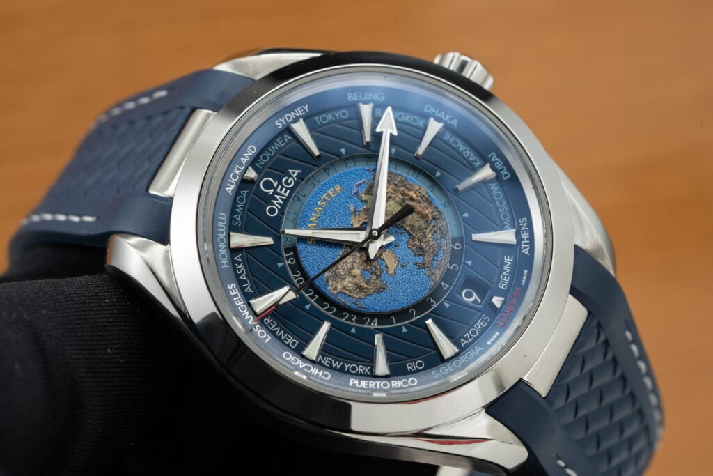 Omega Watch Seamaster Aqua Terra Blue Dial Rubber Strap 43mm - Image 3