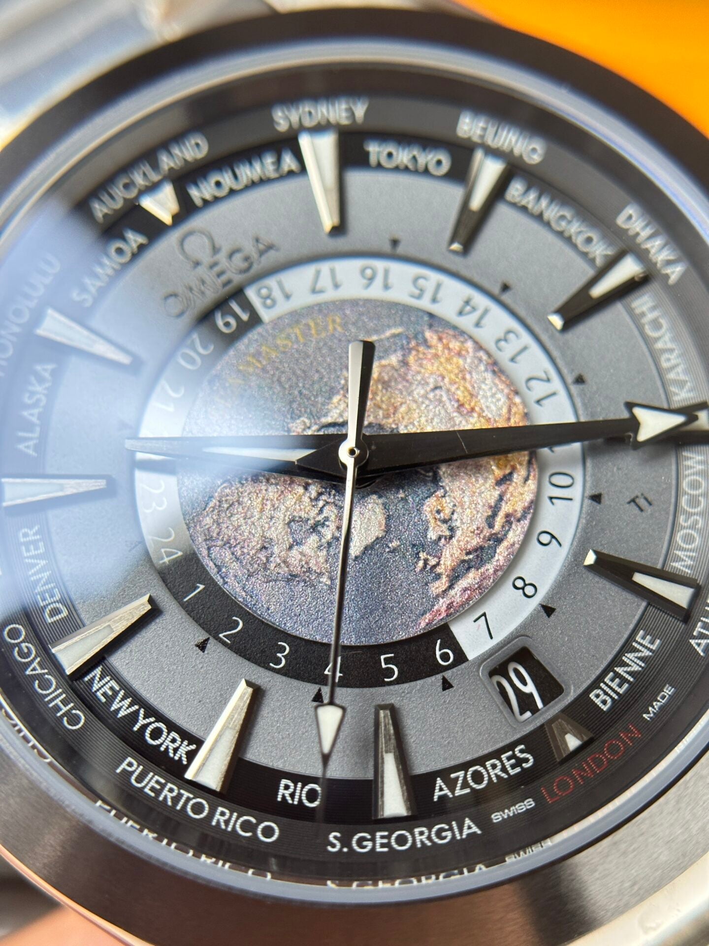 Omega Watch Seamaster Aqua Terra Gray Dial 43mm - Image 5