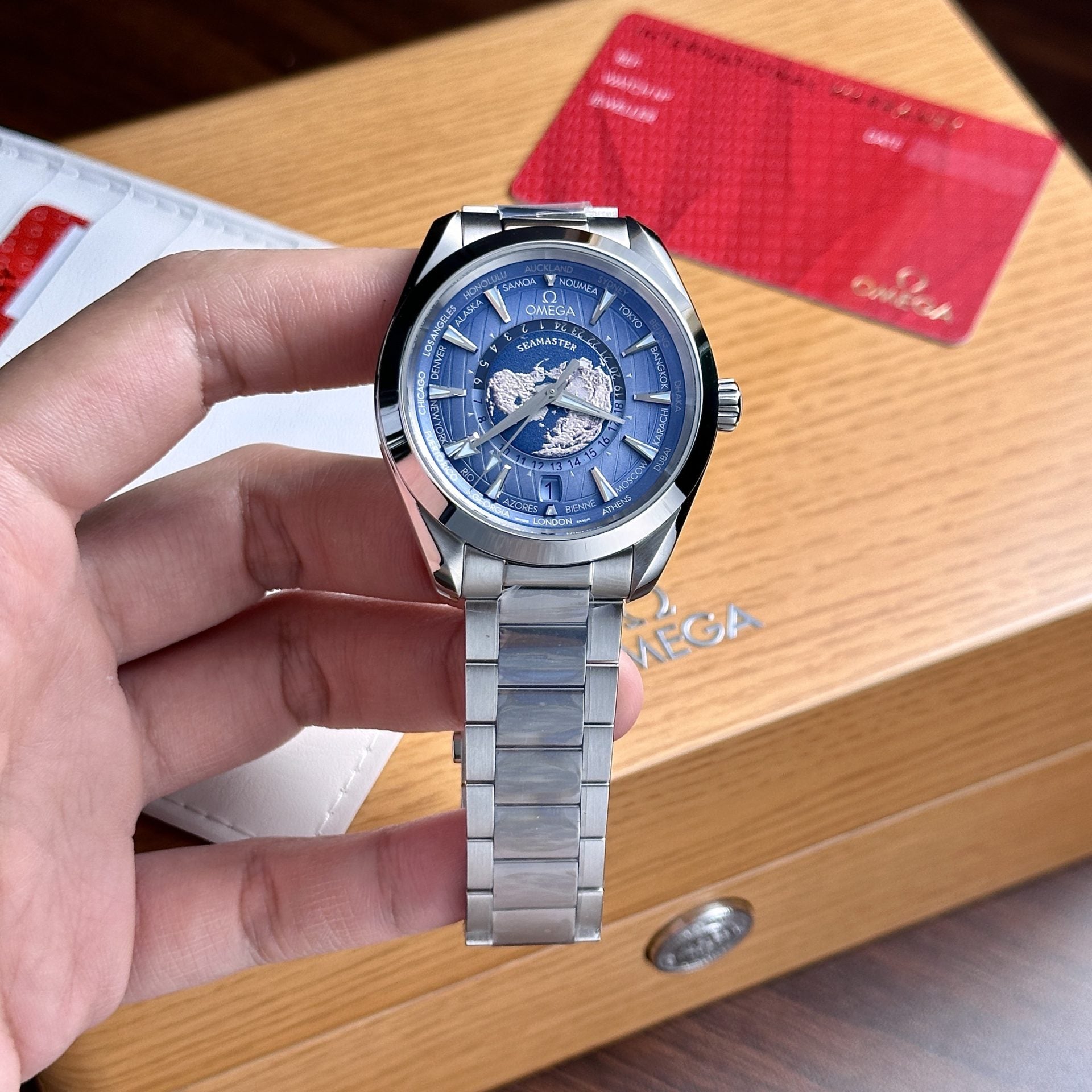 Omega Seamaster Aqua Terra Worldtimer Dial Blue Watch 43mm - Image 2