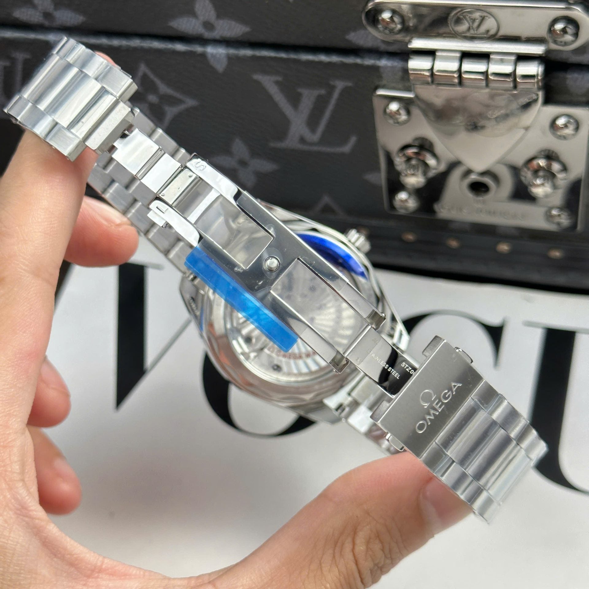 Omega Seamaster Co-Axial Watch Blue Dial Automatic 41mm - Image 12