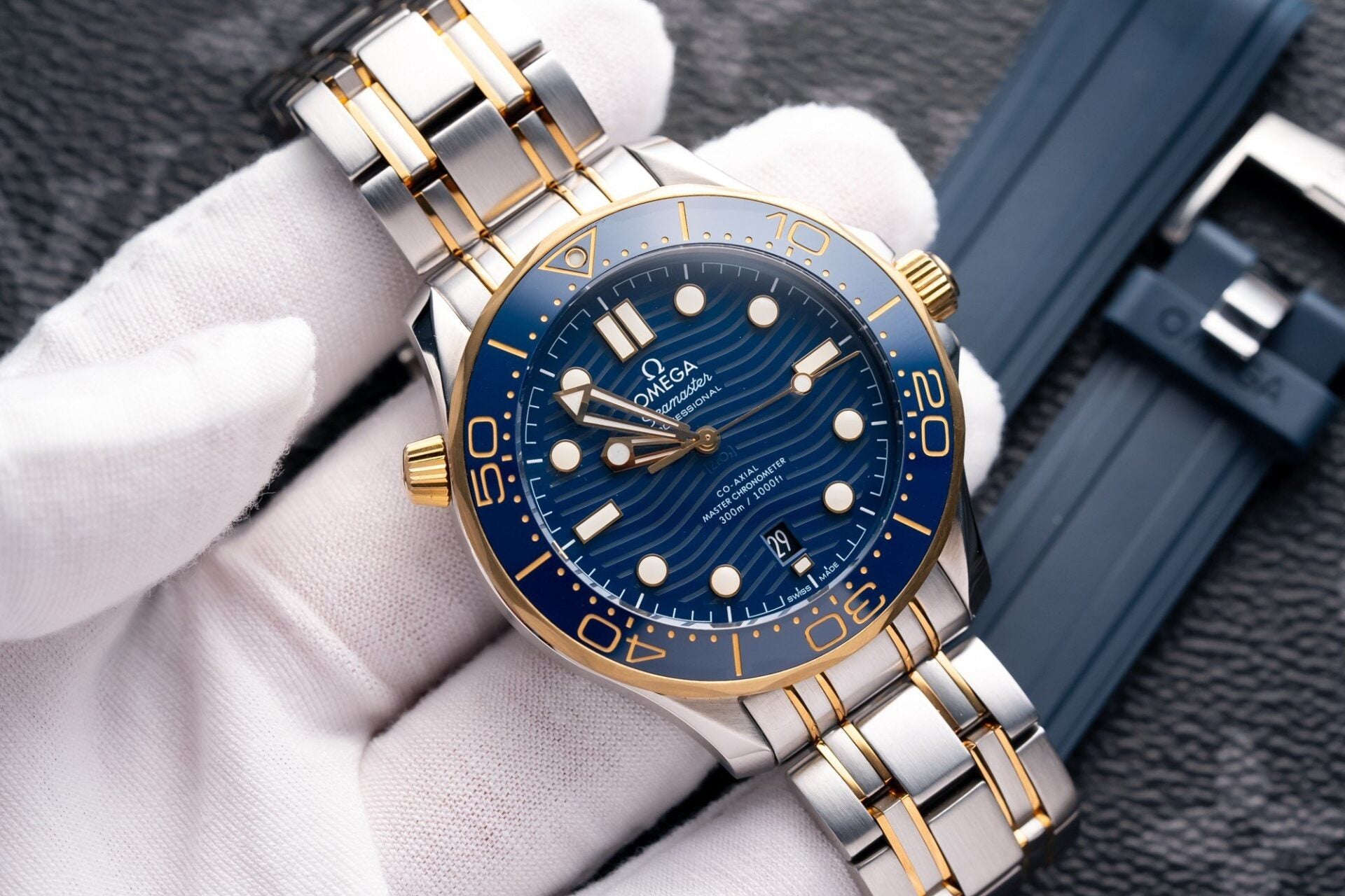 Omega Seamaster DemiGod Watch Blue Dial 42mm - Image 2