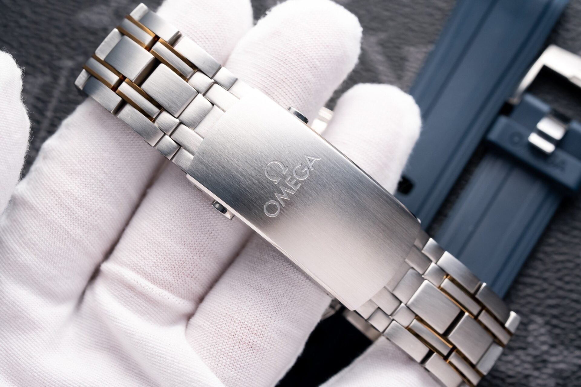 Omega Seamaster DemiGod Watch Blue Dial 42mm - Image 8