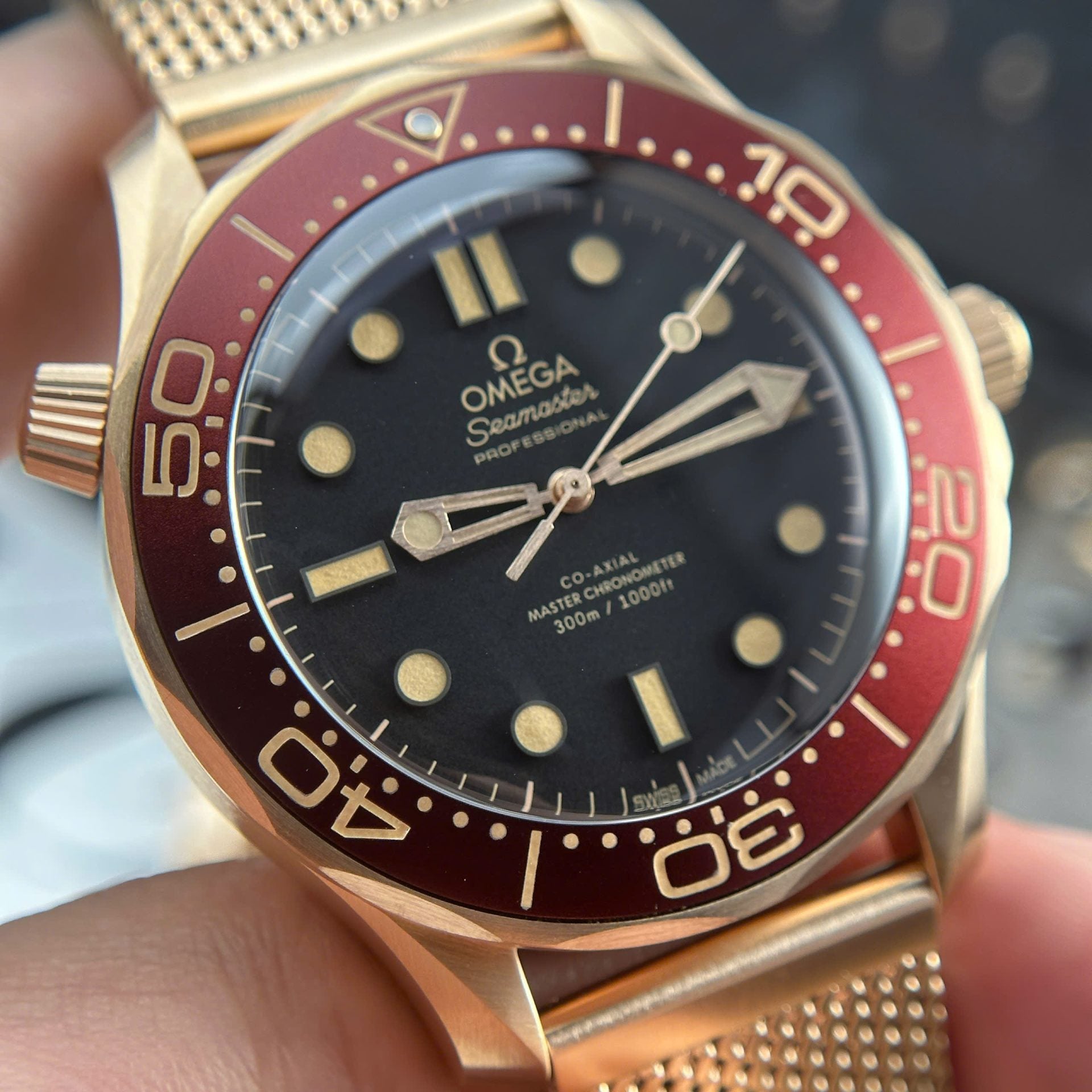 Omega Watch Seamaster Diver 300M Bronze Gold 42mm - Image 4