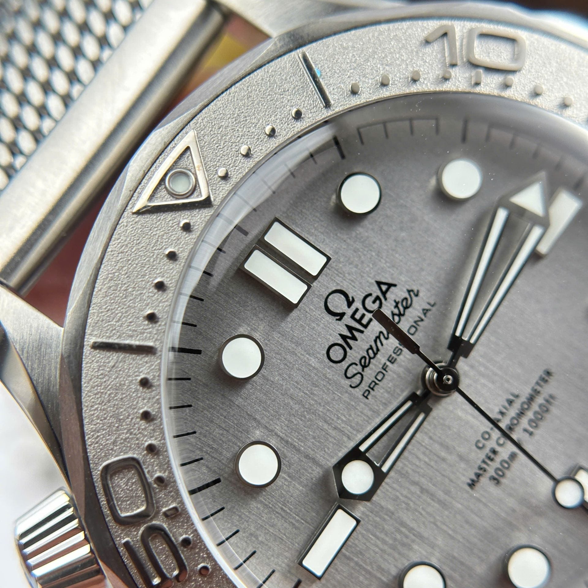 Omega Seamaster Diver 300m Watch Gray Dial 42mm - Image 6