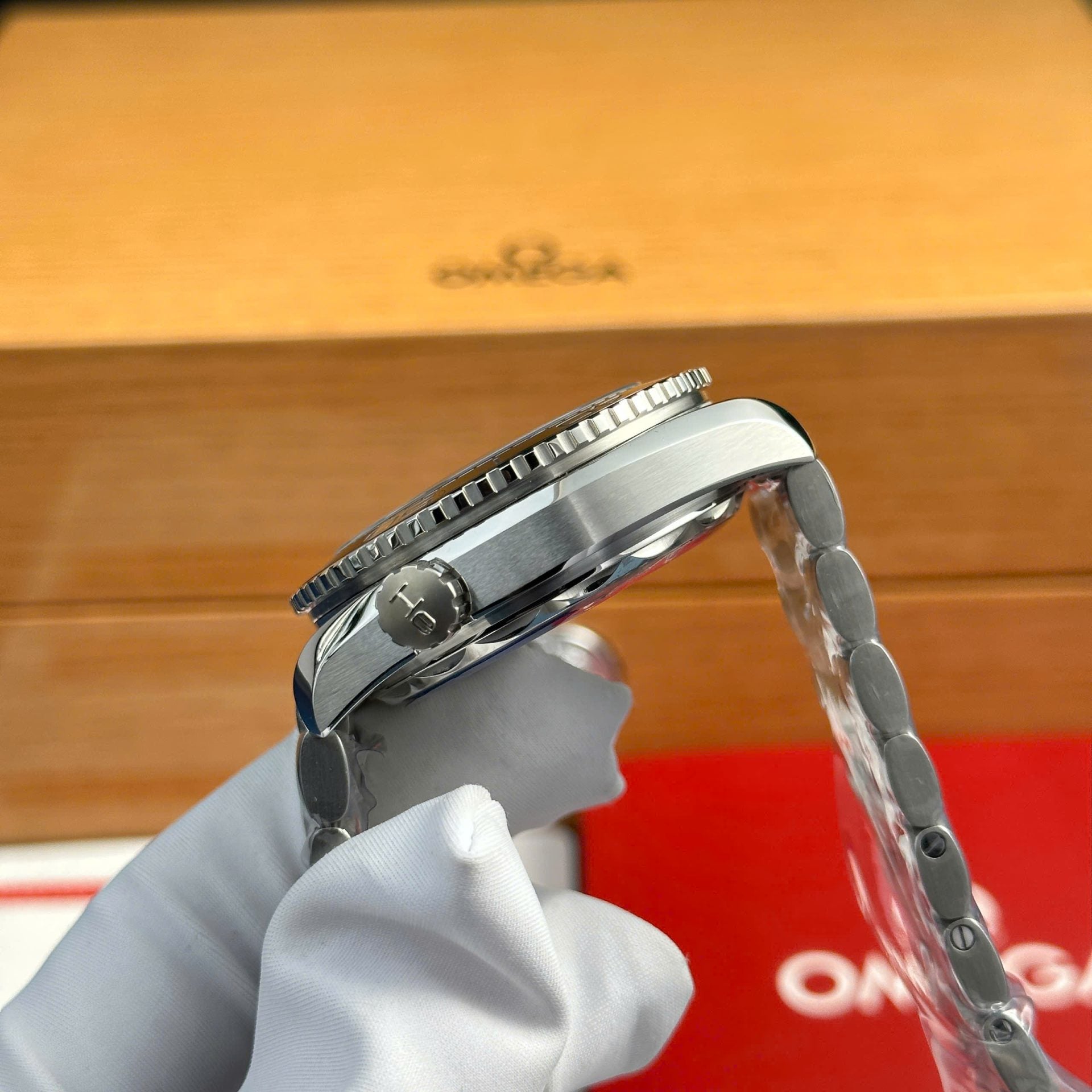 Omega Seamaster Planet Ocean 600M Watch Metal Wire 43.5mm - Image 7