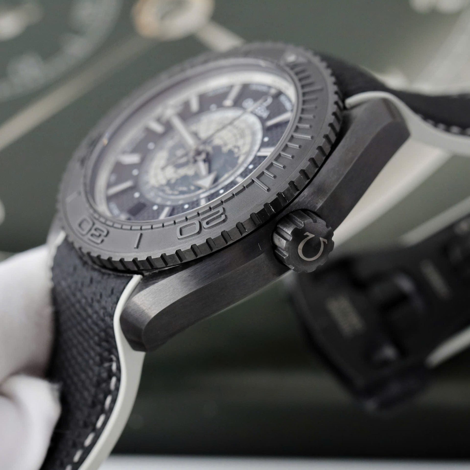 Omega Seamaster Planet Ocean Worldtimer Watch Black Ceramic 45.5mm - Image 6