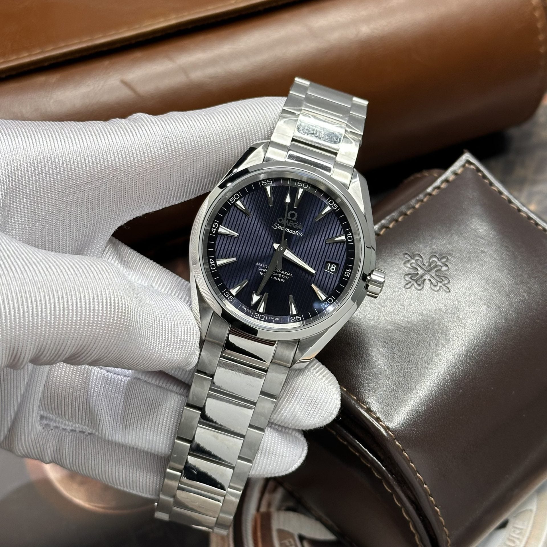 Omega Seamaster Watch Blue Dial 41mm - Image 3