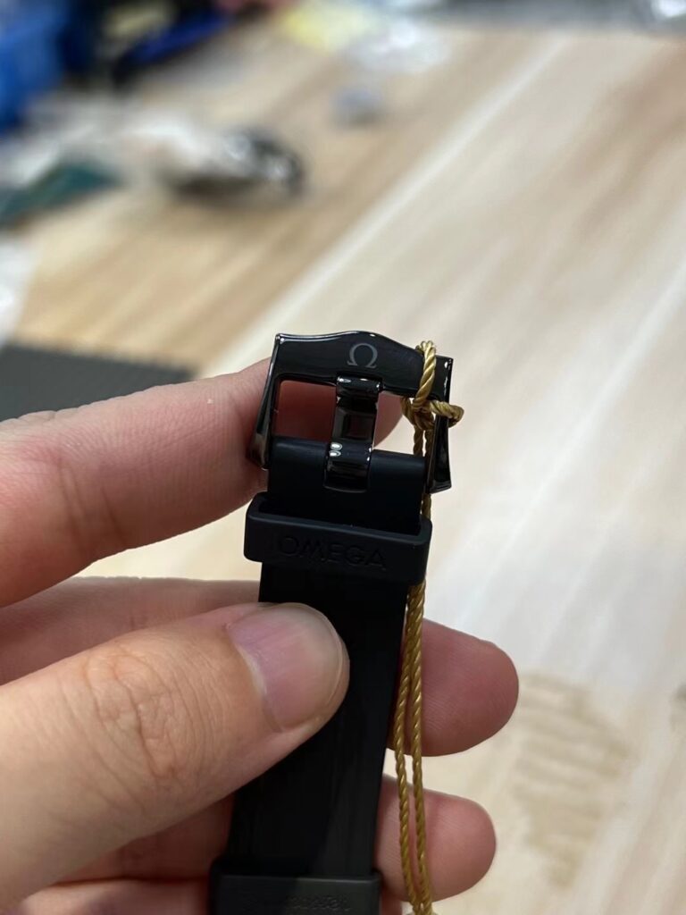 Omega Seamaster Watch Black Ceramic Case Rubber Strap 42mm - Image 6