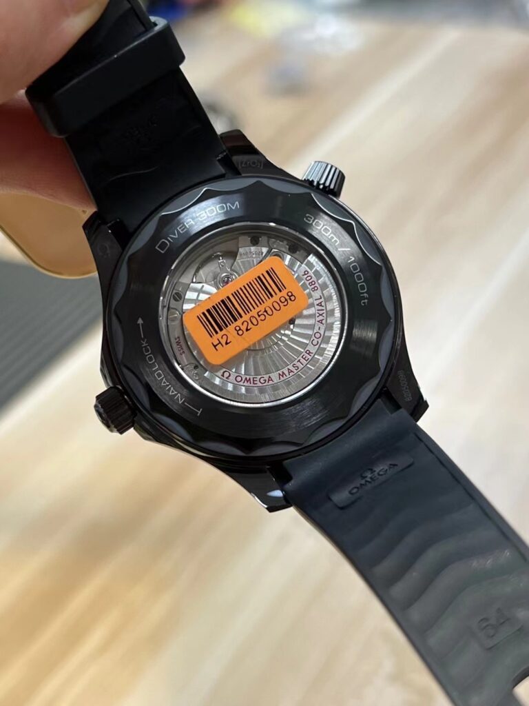 Omega Seamaster Watch Black Ceramic Case Rubber Strap 42mm - Image 5