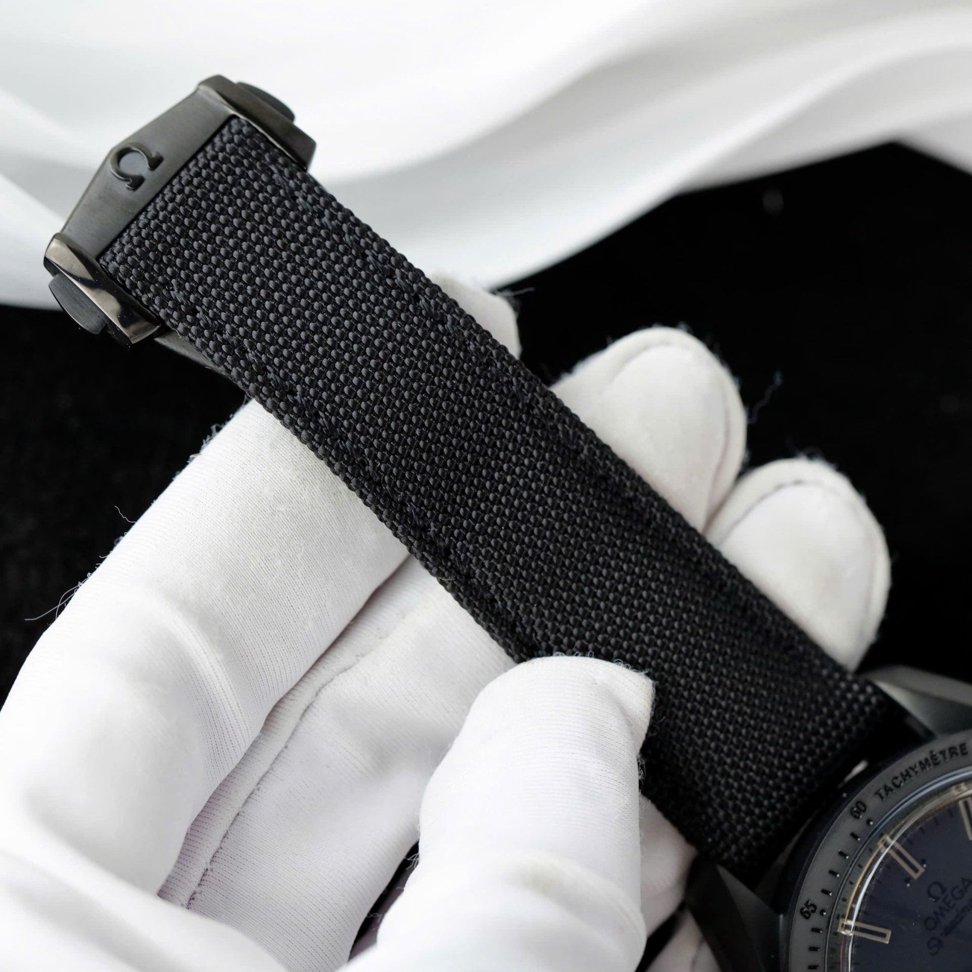 Omega Watch Speedmaster Black Ceramic 44mm - Image 10