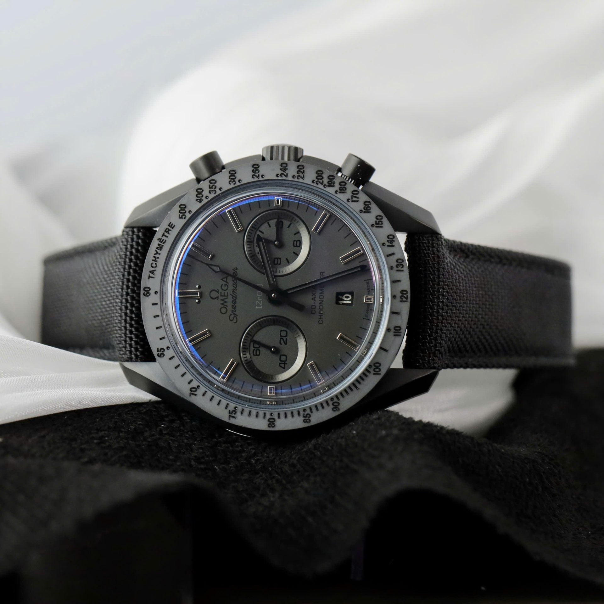 Omega Watch Speedmaster Black Ceramic 44mm - Image 2