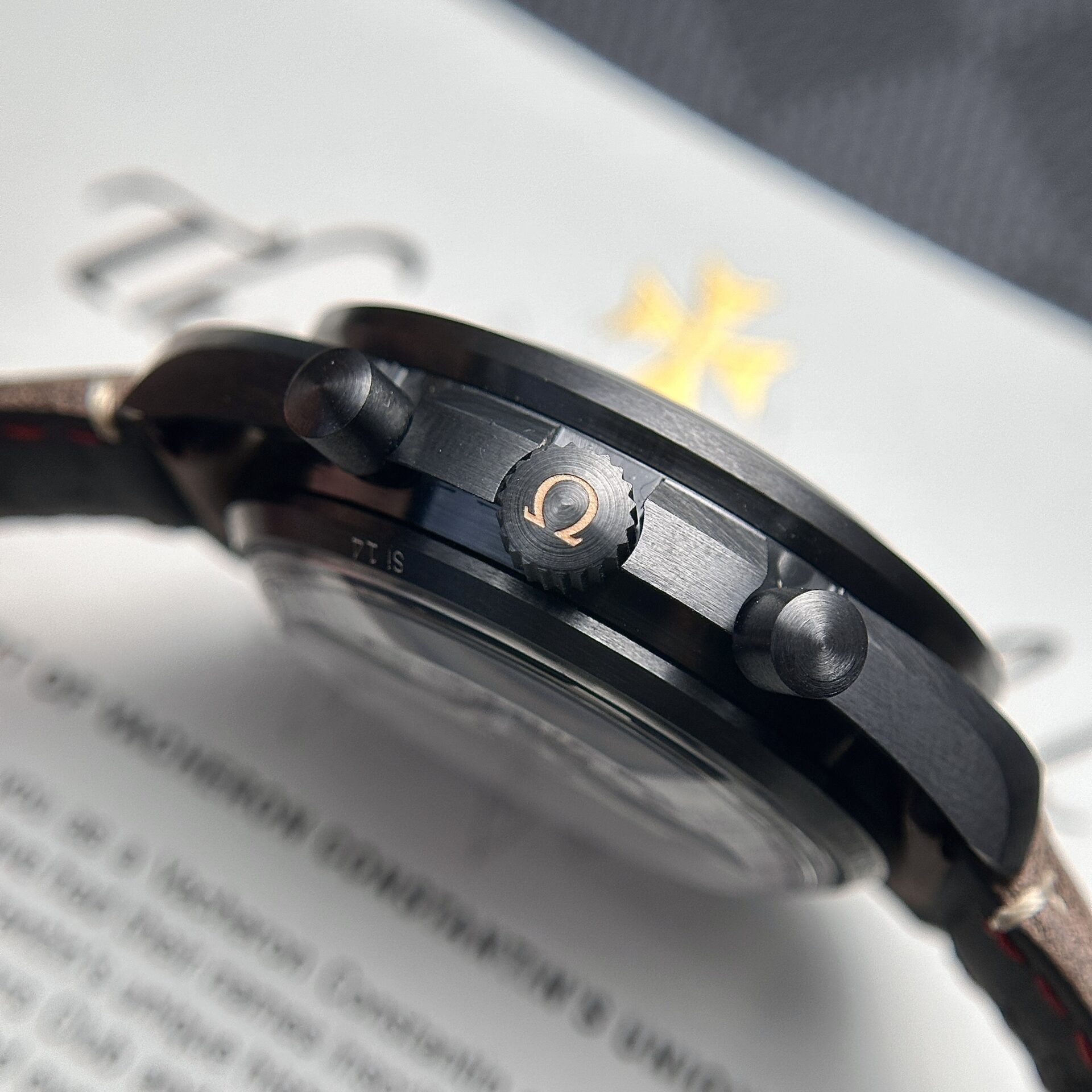 Omega SpeedMaster Watch Black 44mm - Image 3