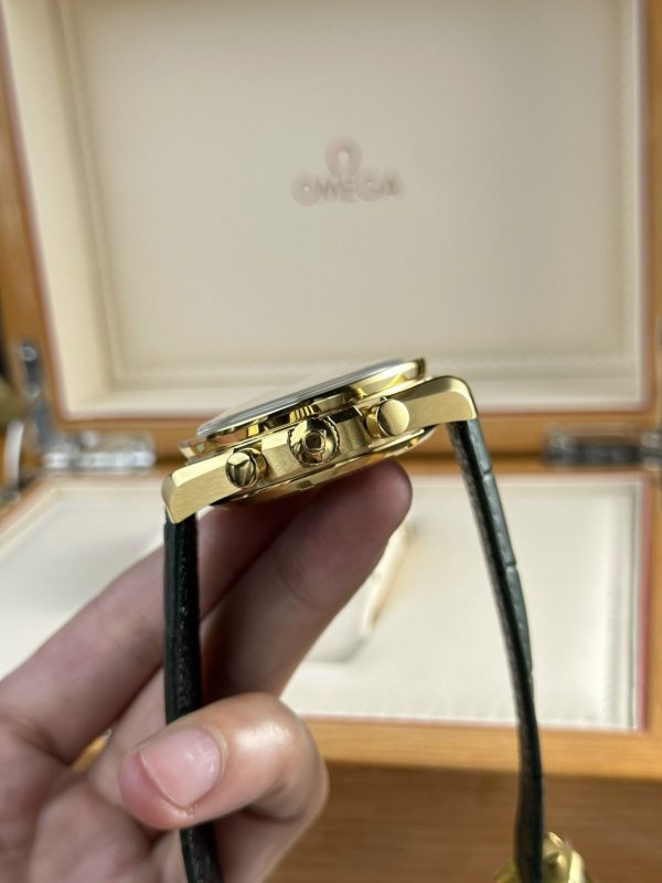 Omega Speedmaster Moonwatch Watch Green Dial 44mm - Image 5