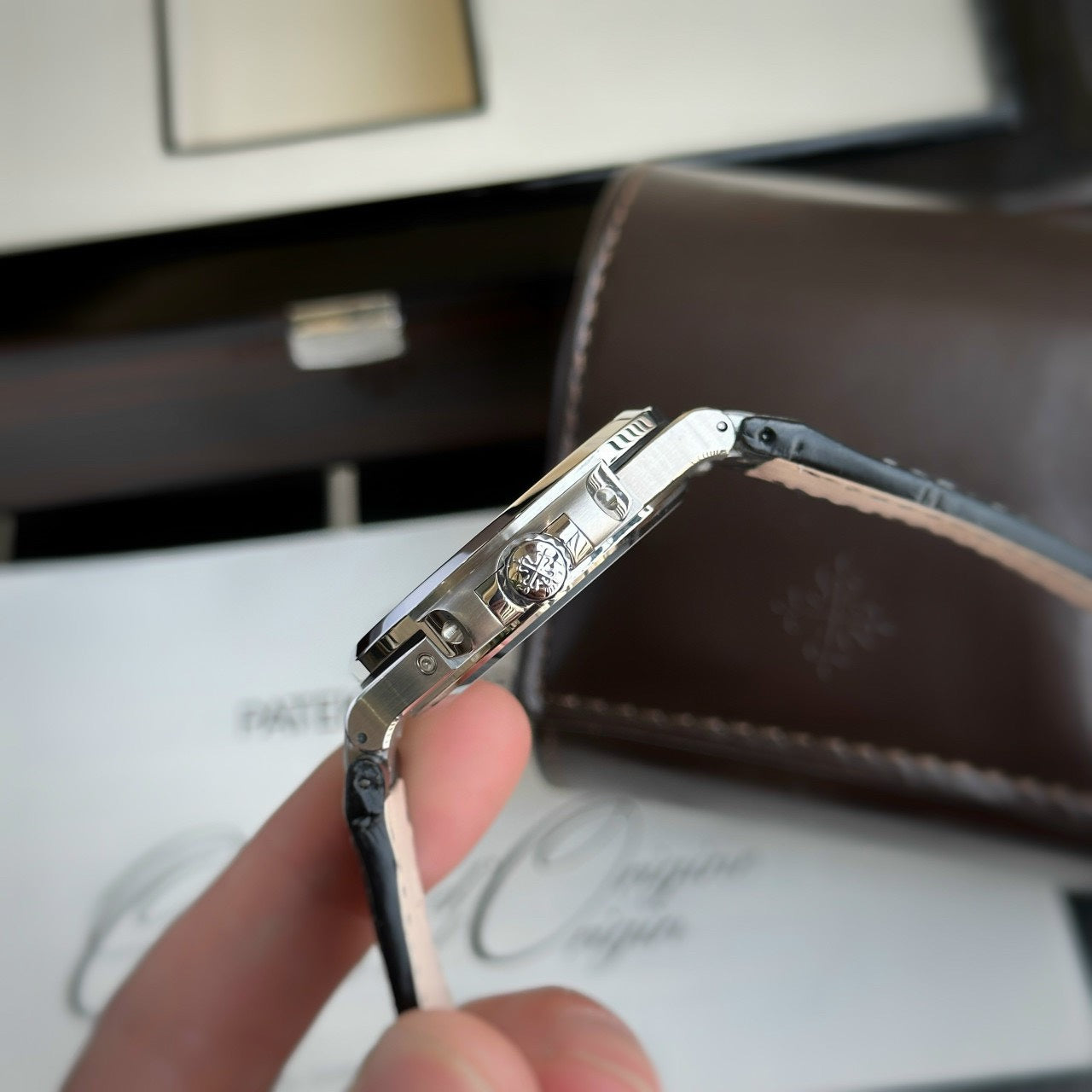 Patek Philippe 5712 Watch Grey Dial 40mm - Image 5