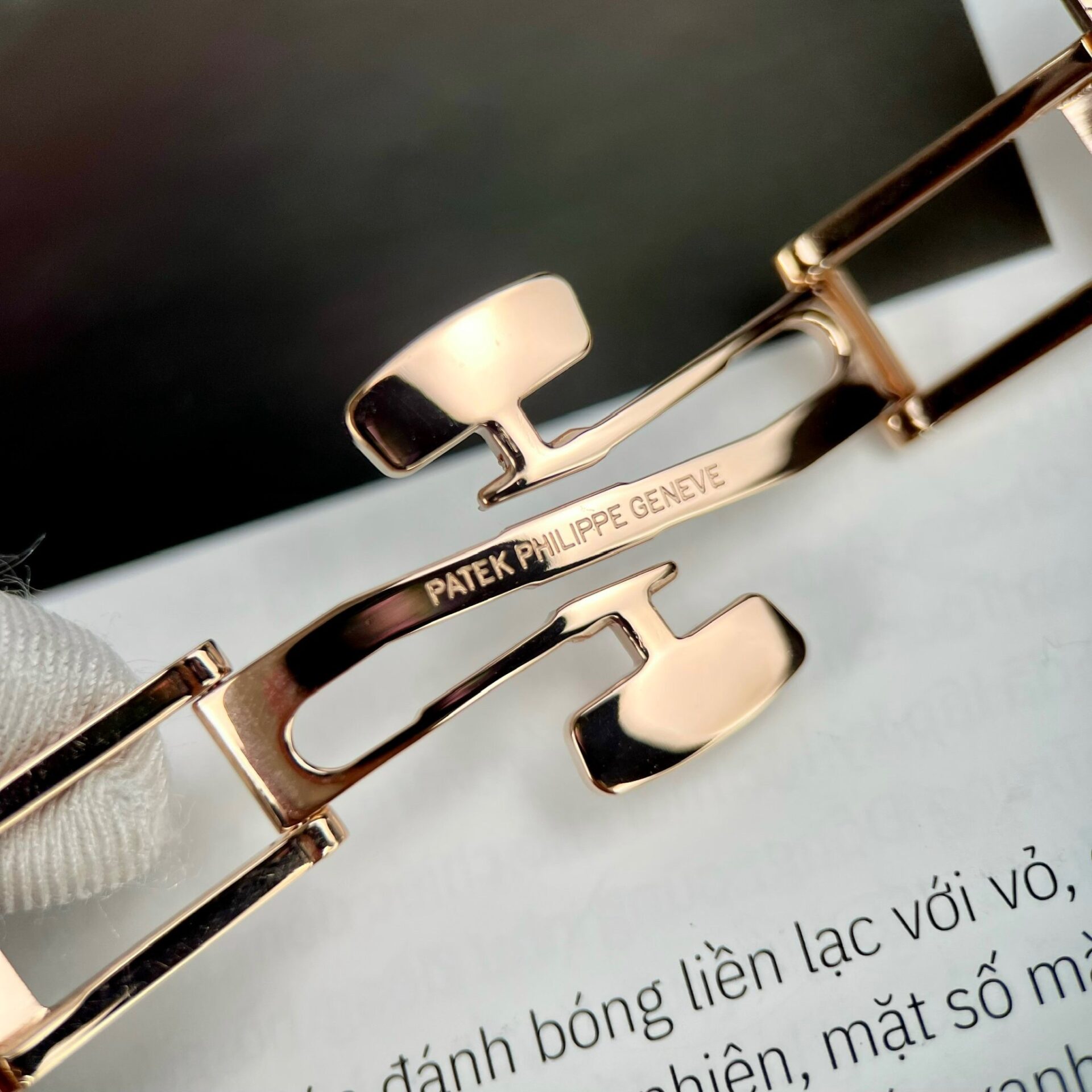 Patek Philippe Aquanaut 5062 Watch Gold Wrapped Moissanite 35.6mm - Image 8