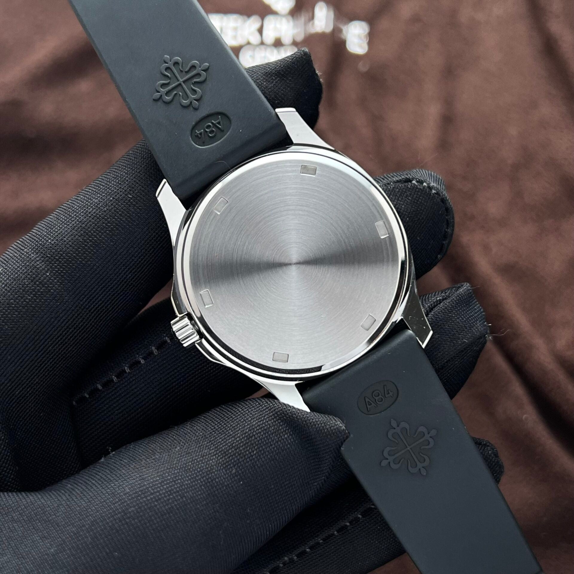 Patek Philippe Watch Aquanaut 5067 Black Dial Rubber Strap 35.6mm - Image 5