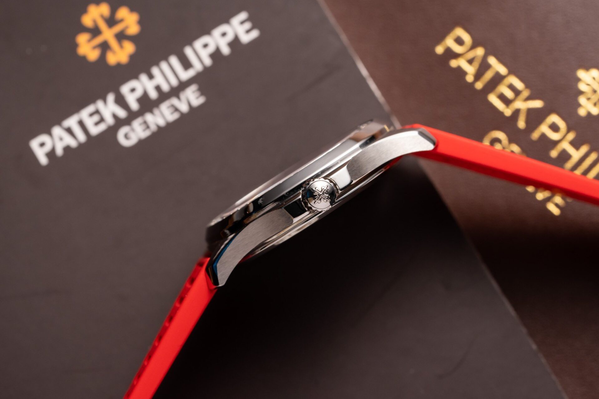 Patek Philippe Aquanaut 5067G Watch Red 35.6mm - Image 4