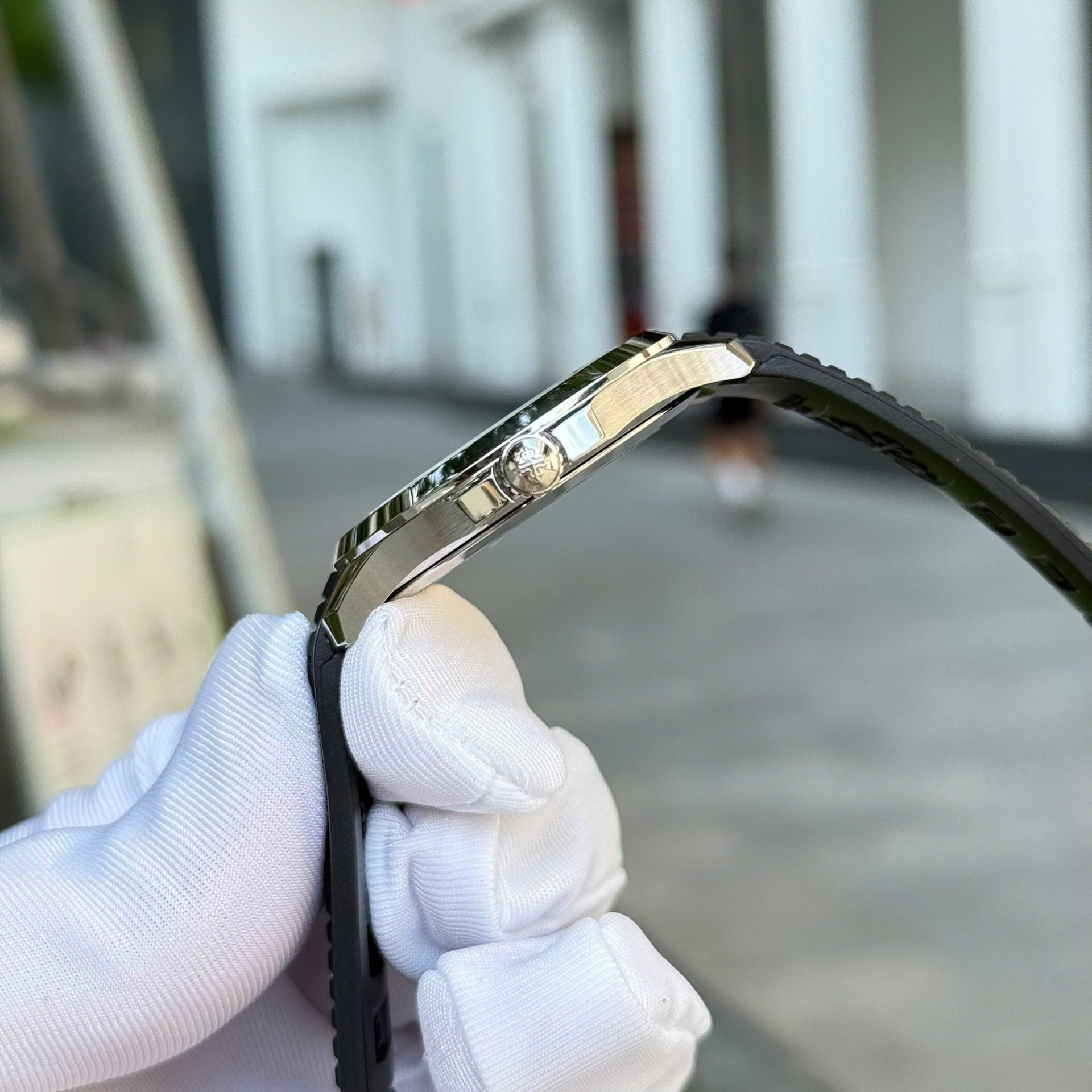 Patek Philippe Aquanaut 5167 Watch Gray Dial Rubber Strap 40mm - Image 5