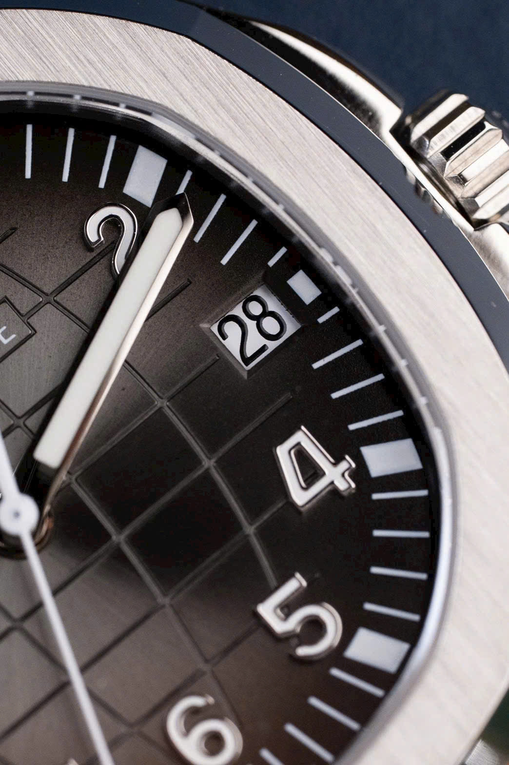 Patek Philippe Aquanaut 5167 Dial Gray Watch Rubber Strap 40mm - Image 4